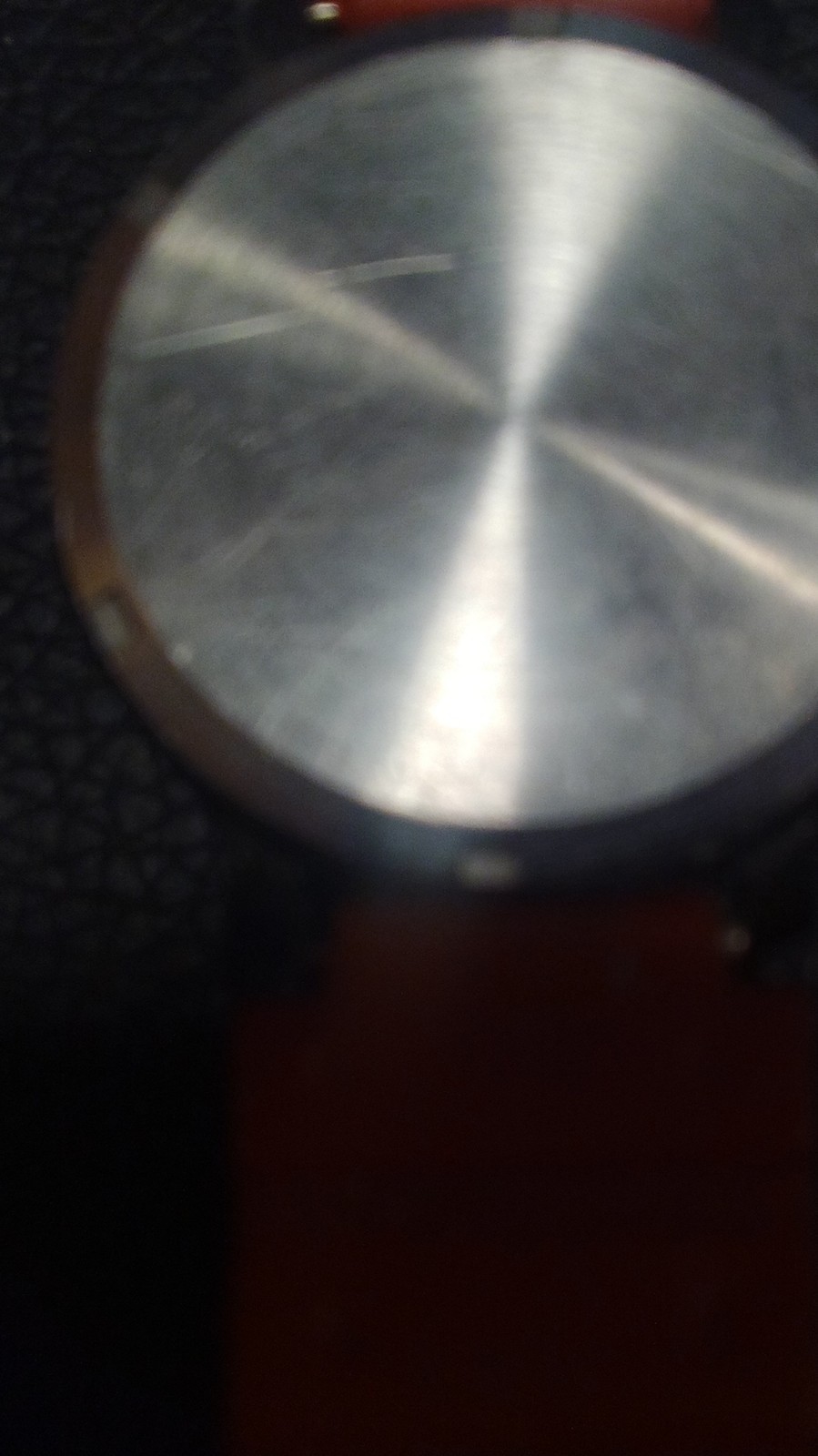 Analog Wristwatch Round Black Metal Case airplane wind up Red Plastic Band