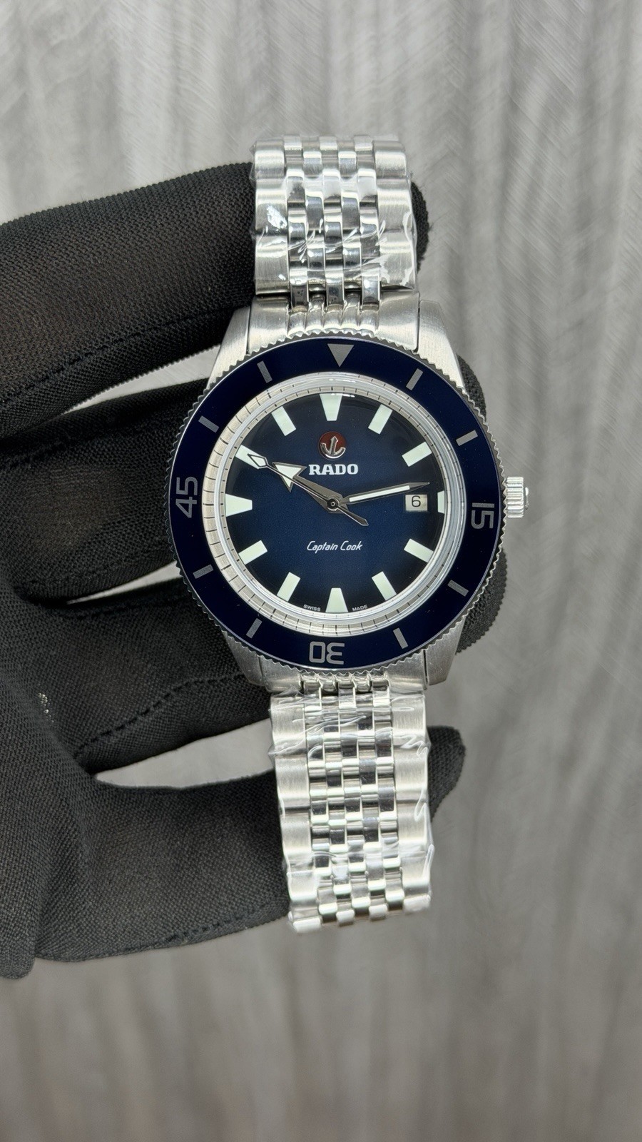 Rado Captain Cook Blue Dial Automatic Mens Watch Stainless Steel Date Swiss