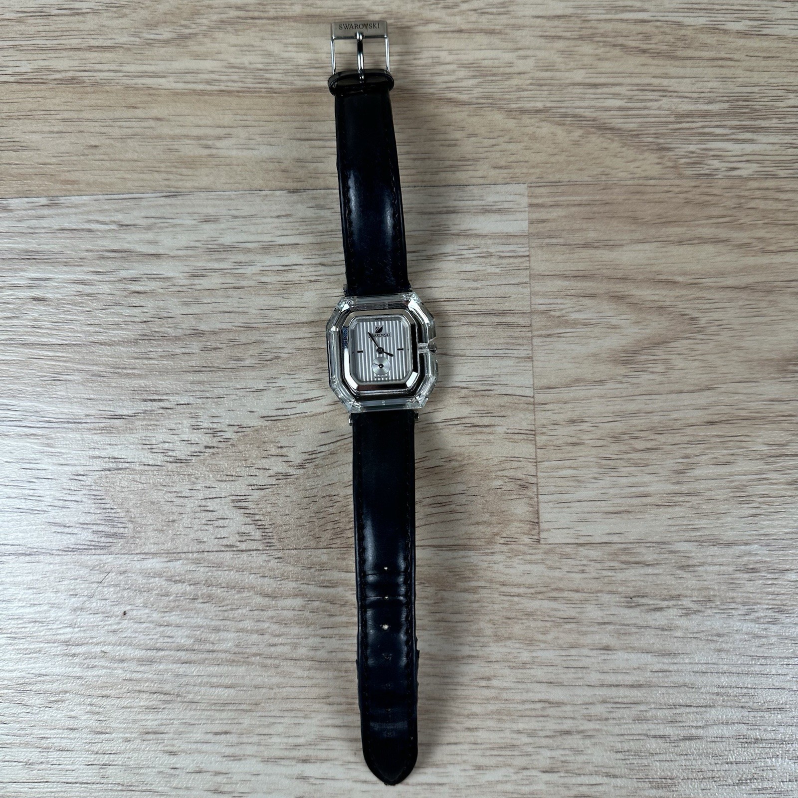 Swarovski Crystal Ladies Watch 125196 3ATM 30m Silver Dial
