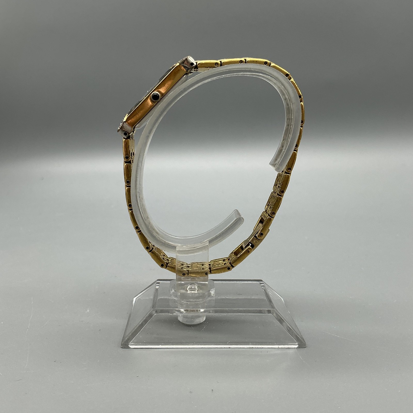 Vintage Seiko Womens Watch 14mm Half Moon Diamond 2E20-7309 New Battery 7.5″