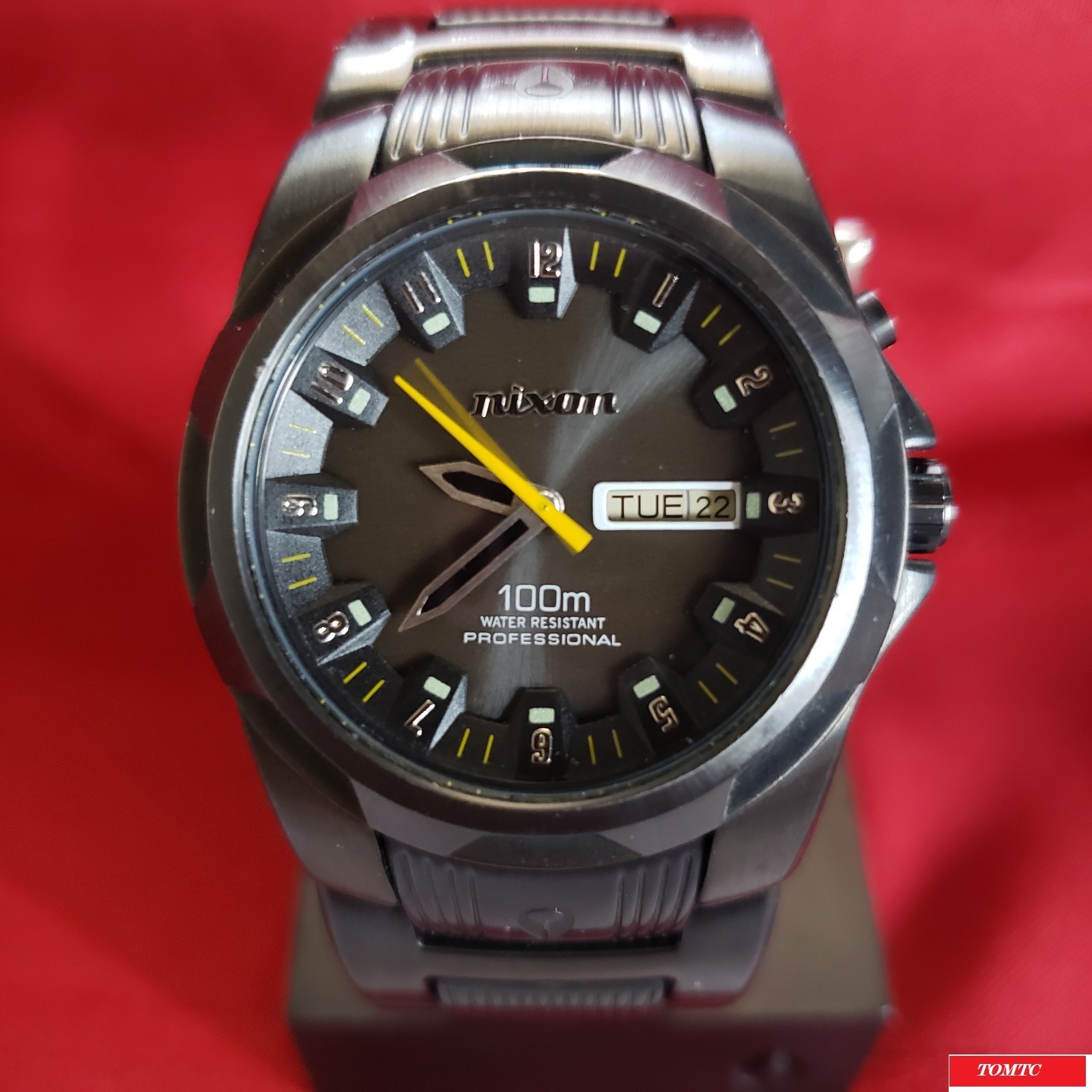 Nixon “The Black SS Rover” Gen 2 (Black) 100M 3-Hand Japan Miyota Movement [4L]