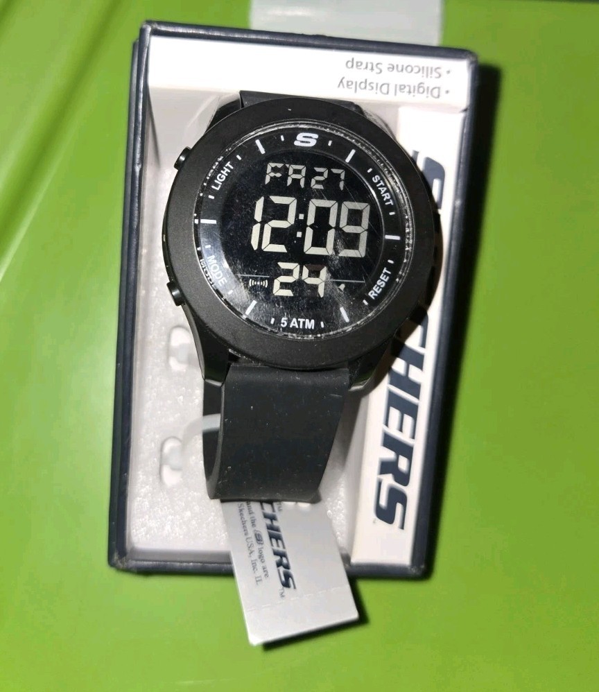 NEW IN BOX~SKECHERS MEN’S ROSENCRANS~BLACK CHRONOGRAPH DIGITAL WATCH