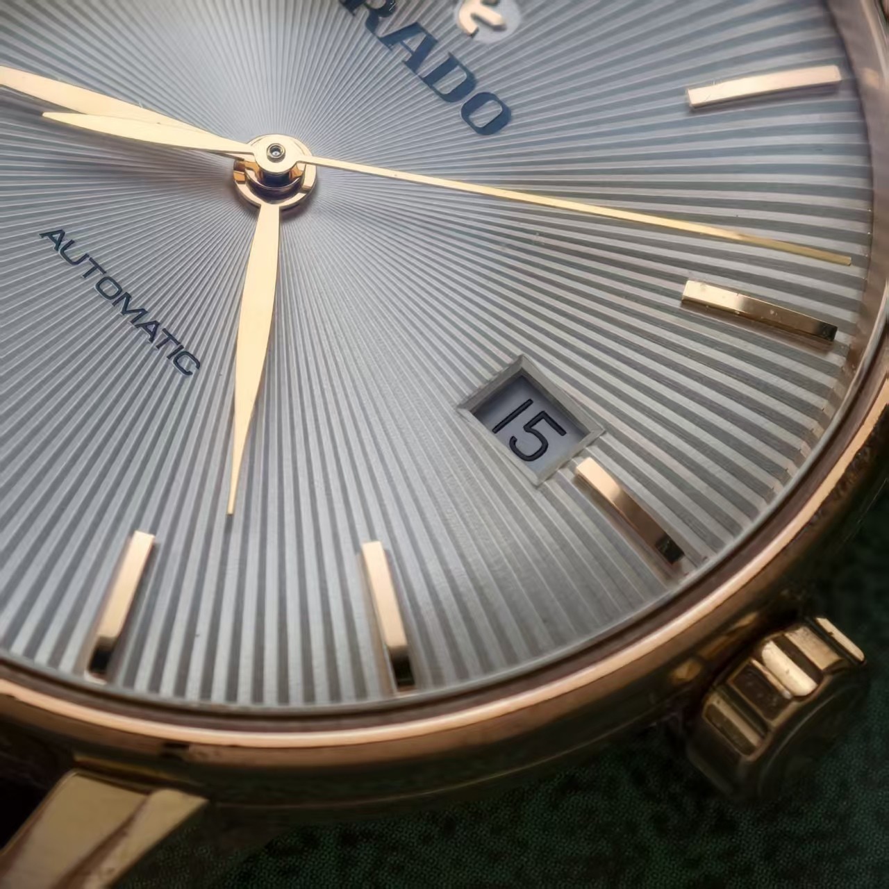 Rado White Dial Centrix R22861115 Men’sWatch Automatic 38mm Date Champagne Scale