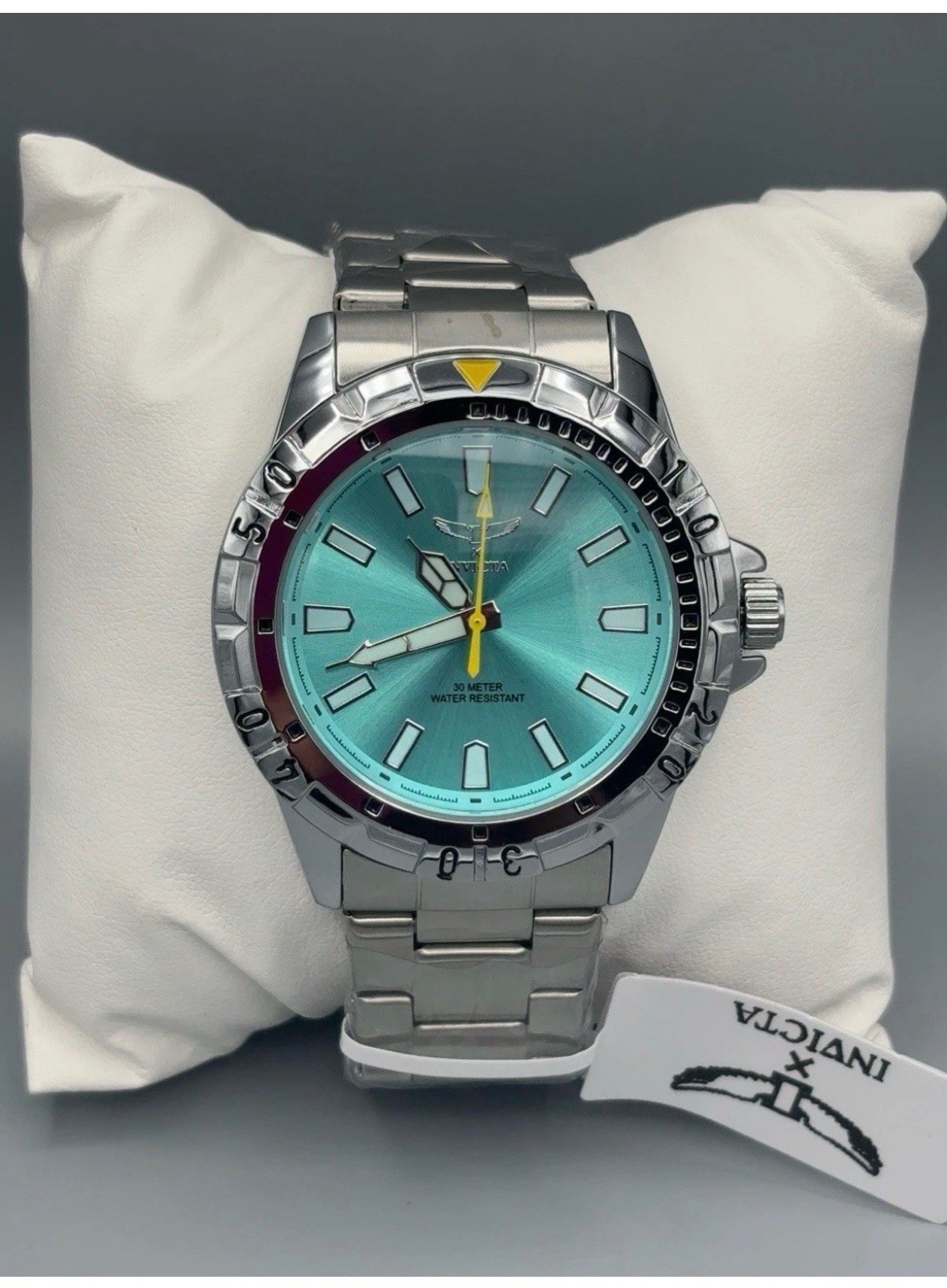 Invicta Pro Diver Men’s Quartz 48mm Blue Sunburst Dial Silver Bracelet 30m 70051
