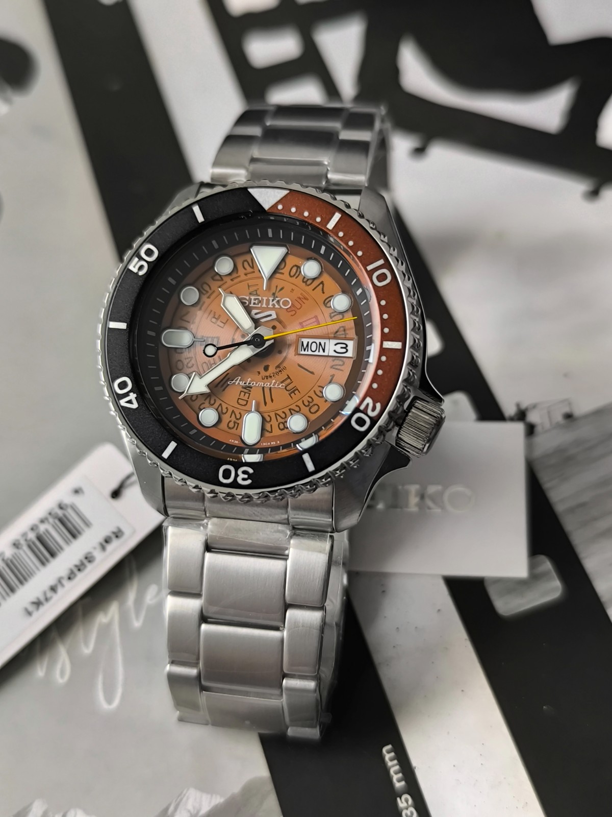 Seiko 5 Sports Asia SRPJ47K1 TIME SONAR Orange (w/box*) Priority Mail!