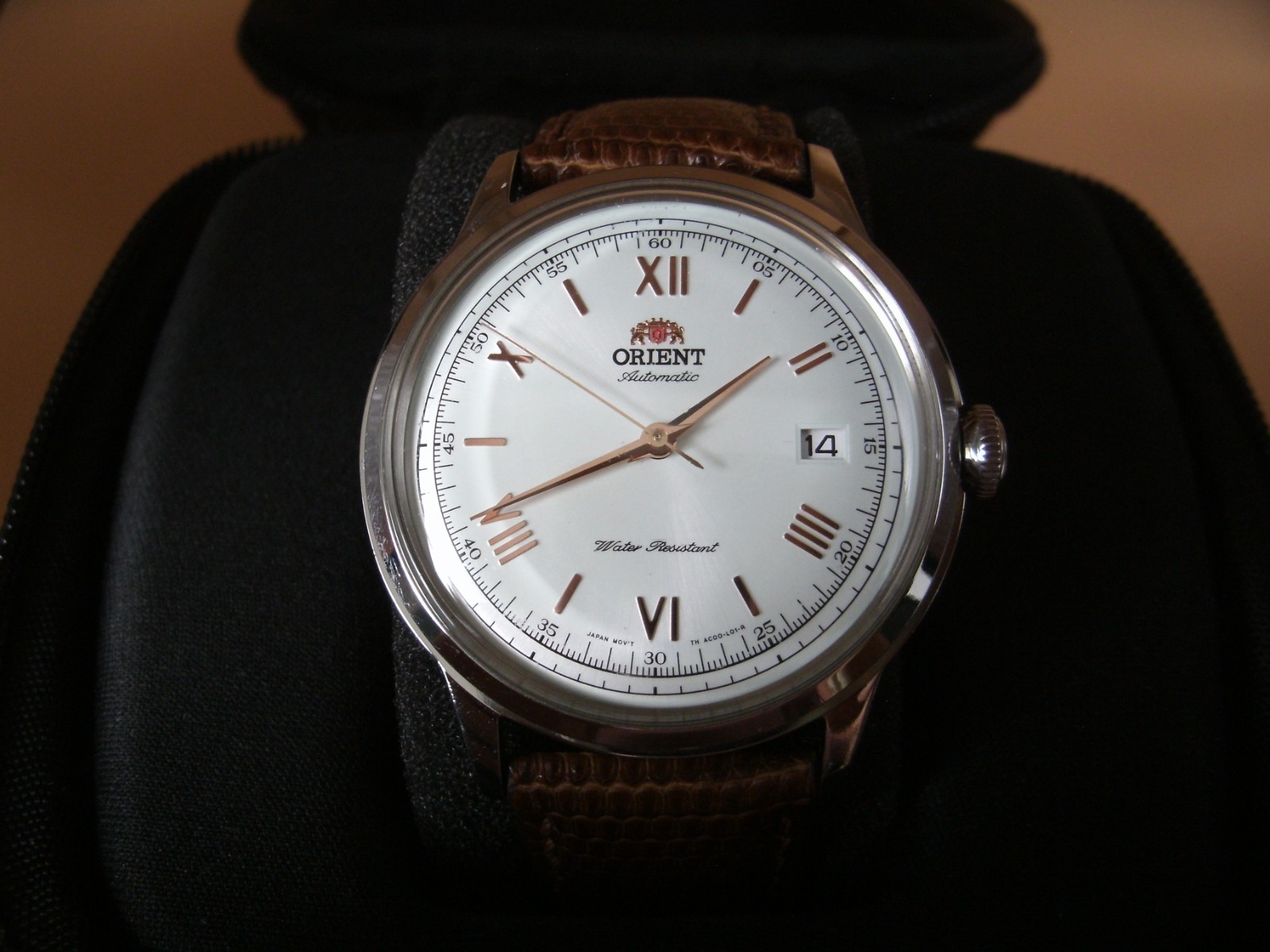 Orient Bambino watch, working and keeping time.