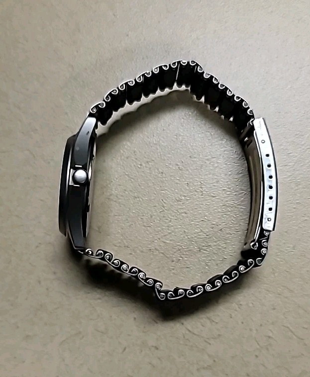 U.S.GUIDE Military Watch 24 hr Stainless and black case, metal Band 32mm Face
