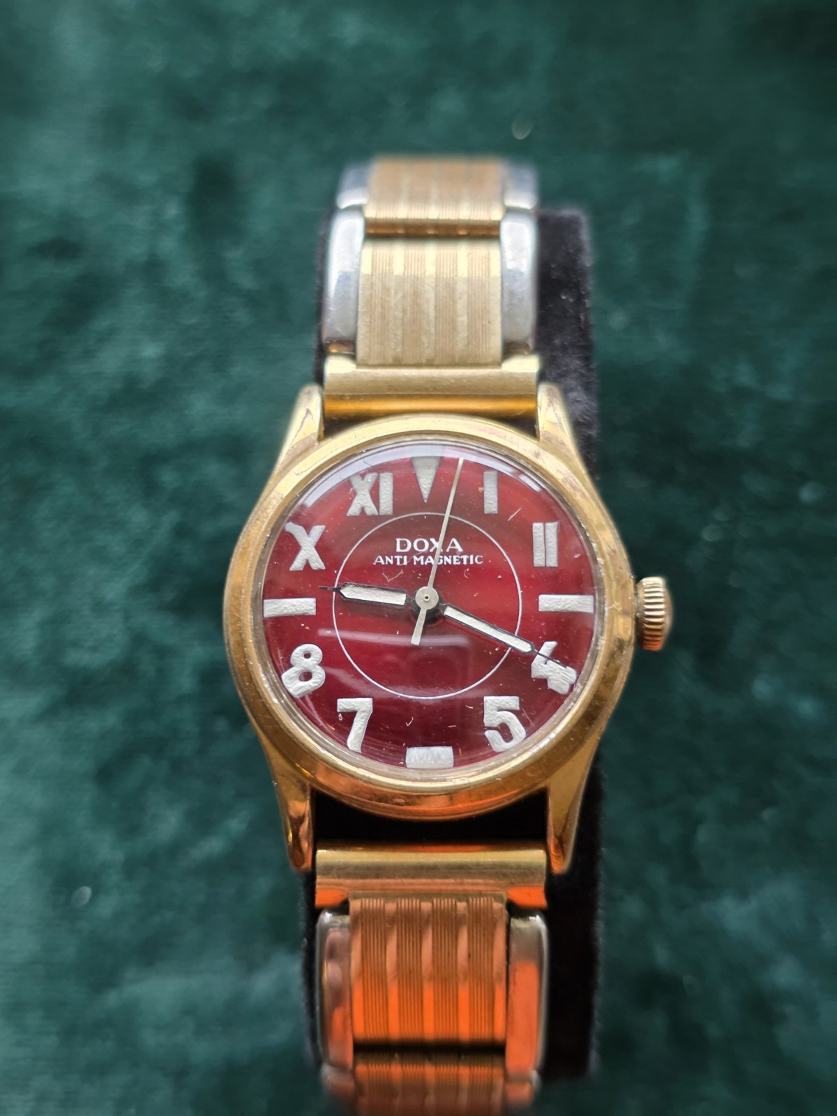 vintage Doxa S.A Anti-Magnetic ladies’ wristwatch Works