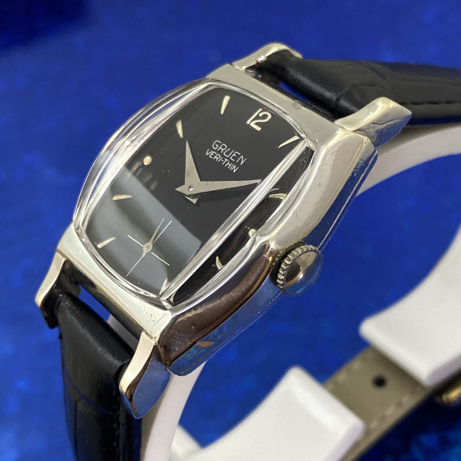 Vintage 1940’s Man’s GRUEN Veri-Thin Stunning Black Dial Fully Serviced WARRANTY