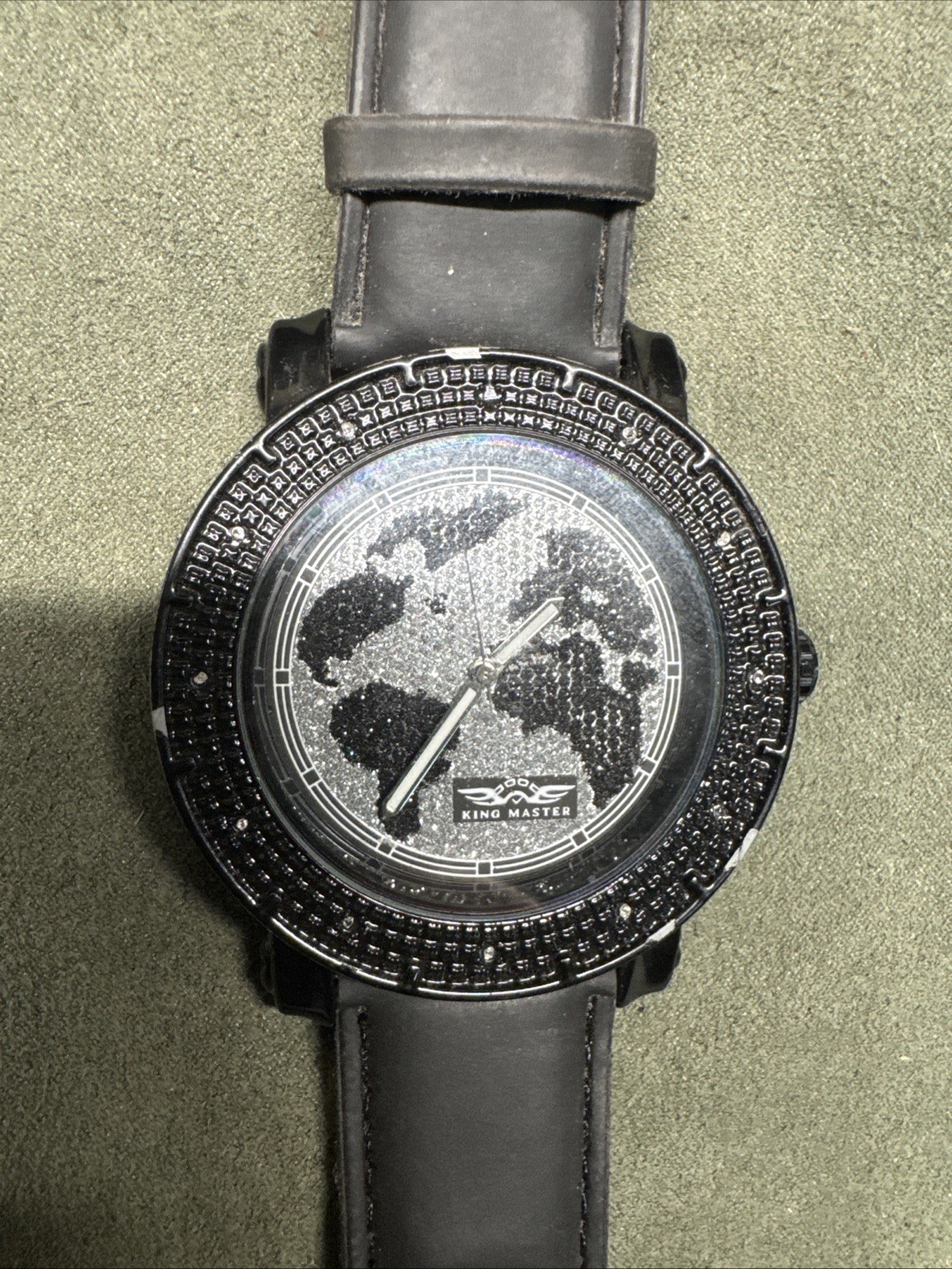 King Master New Mens All Black World Map Face 104m Watch New Battery Used
