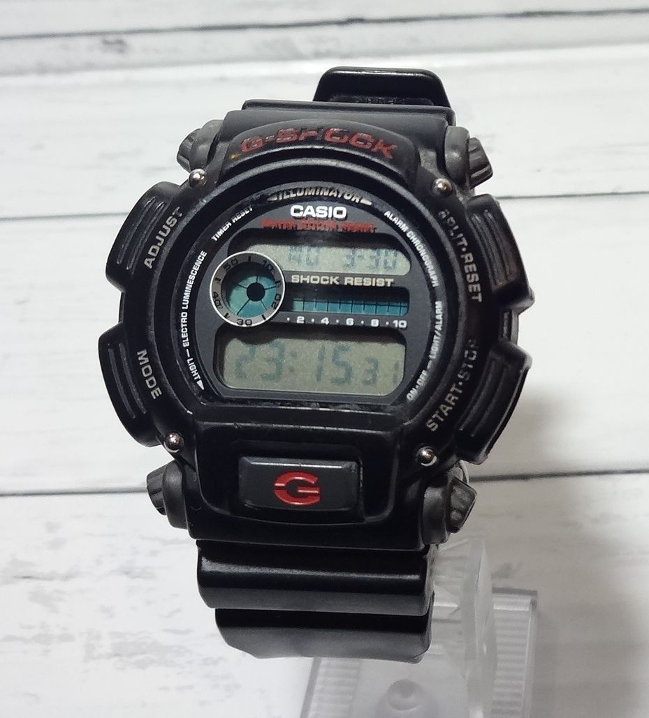 Black x Red Classic Model G SHOCK DW 9052 Working Condition