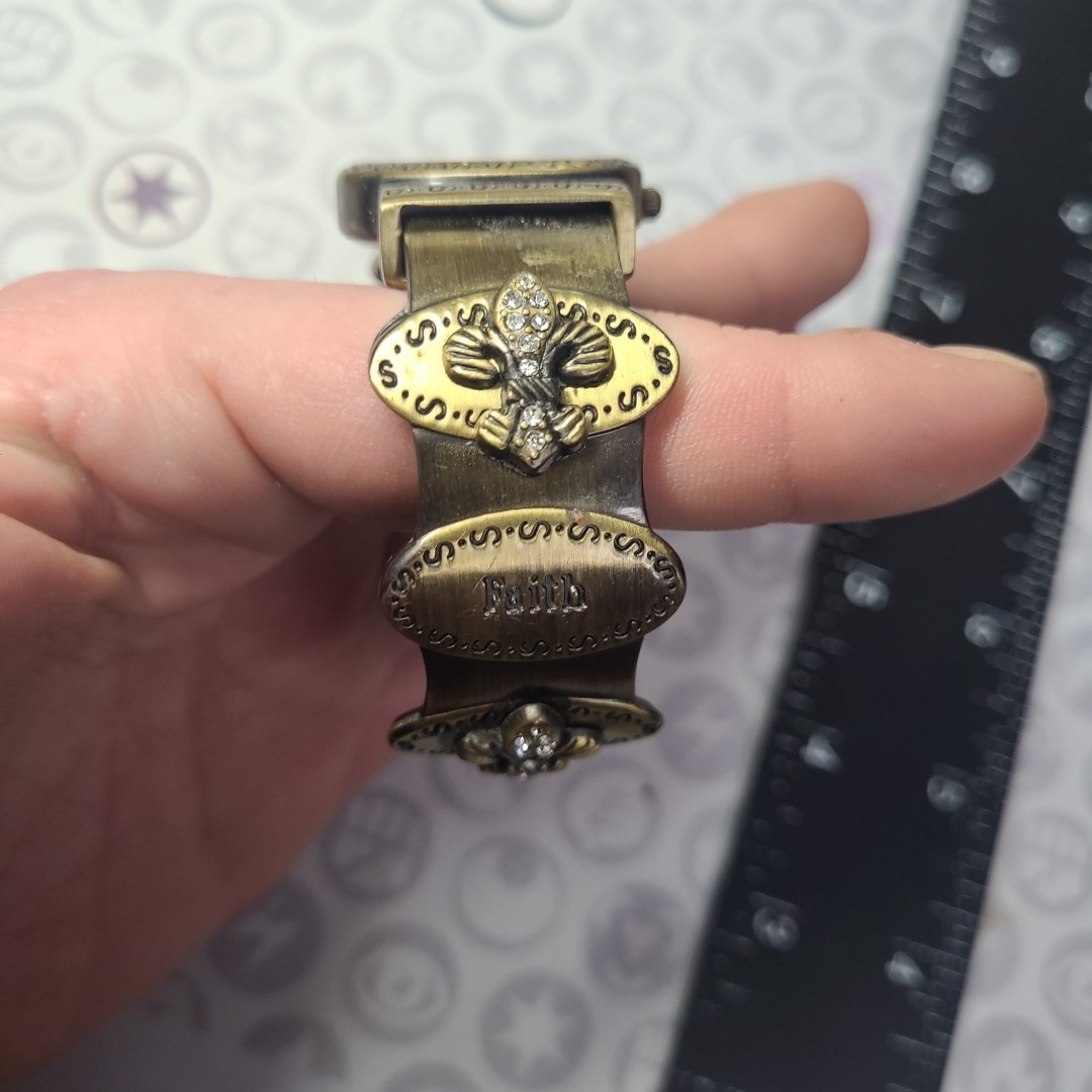 Geneva Elite Quartz Hope, Faith, Love #2569 Brass Spring Bracelet Ladies Watch