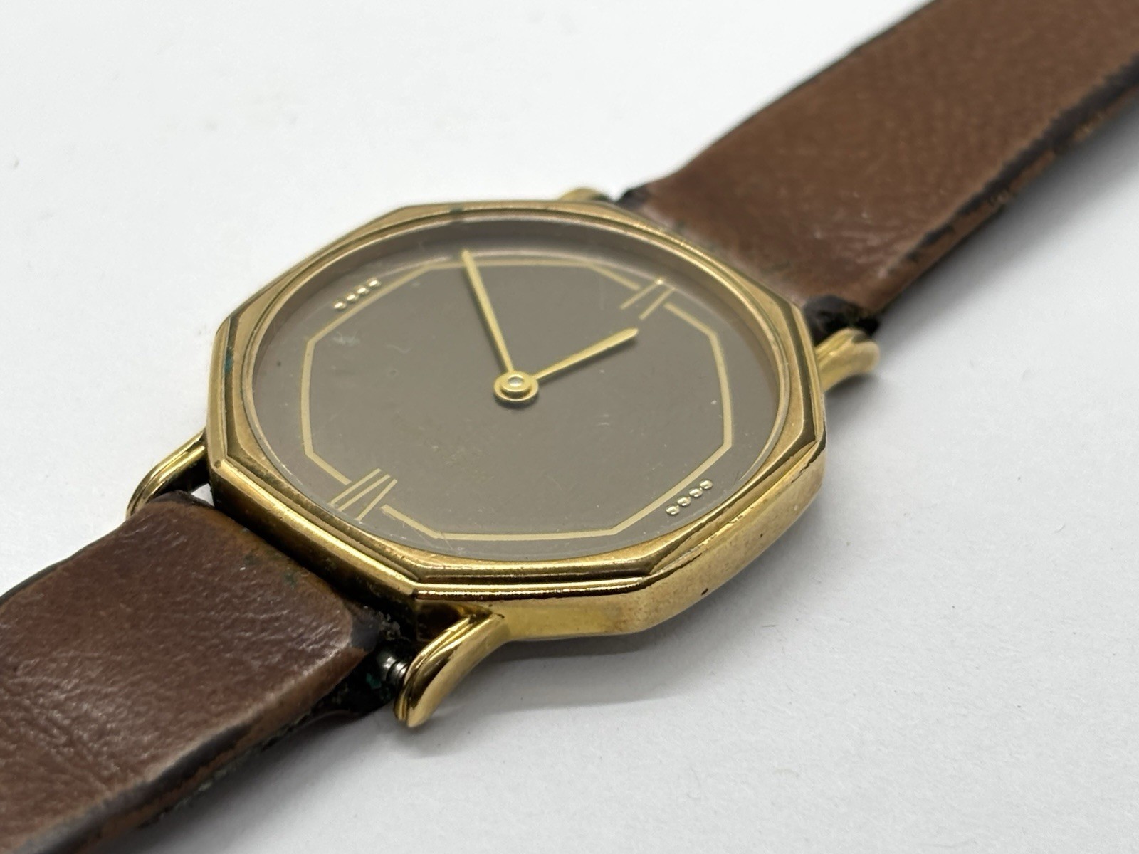 Vintage Mens Raymond Weil Geneve 17 Jewels 7030 Wristwatch – for repair