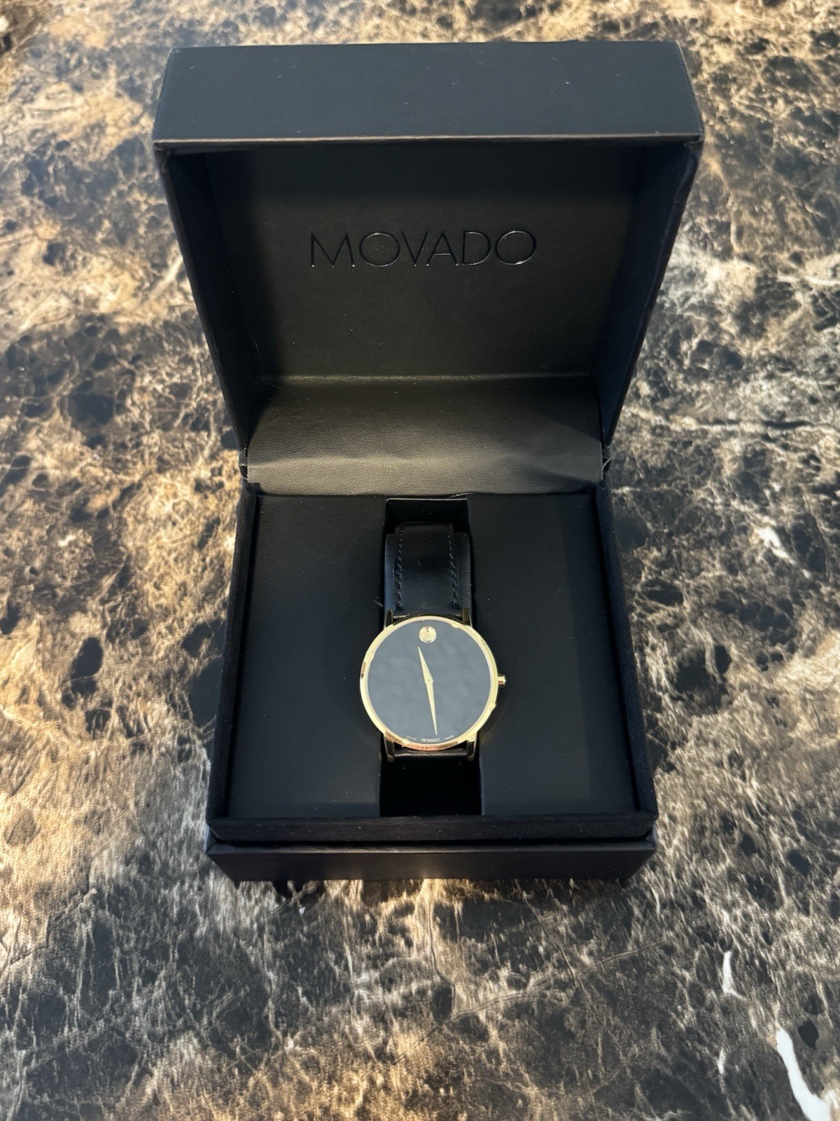 Movado Men Yellow Gold Watch Concave Dot Museum Dial 40mm – Black Leather Strap