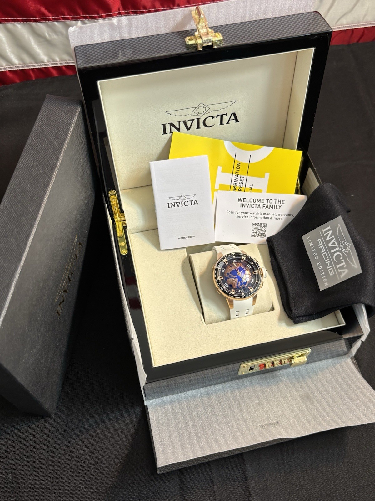 Invicta Collectors Celestial Auto Gold/White #70090 Unisex Watch