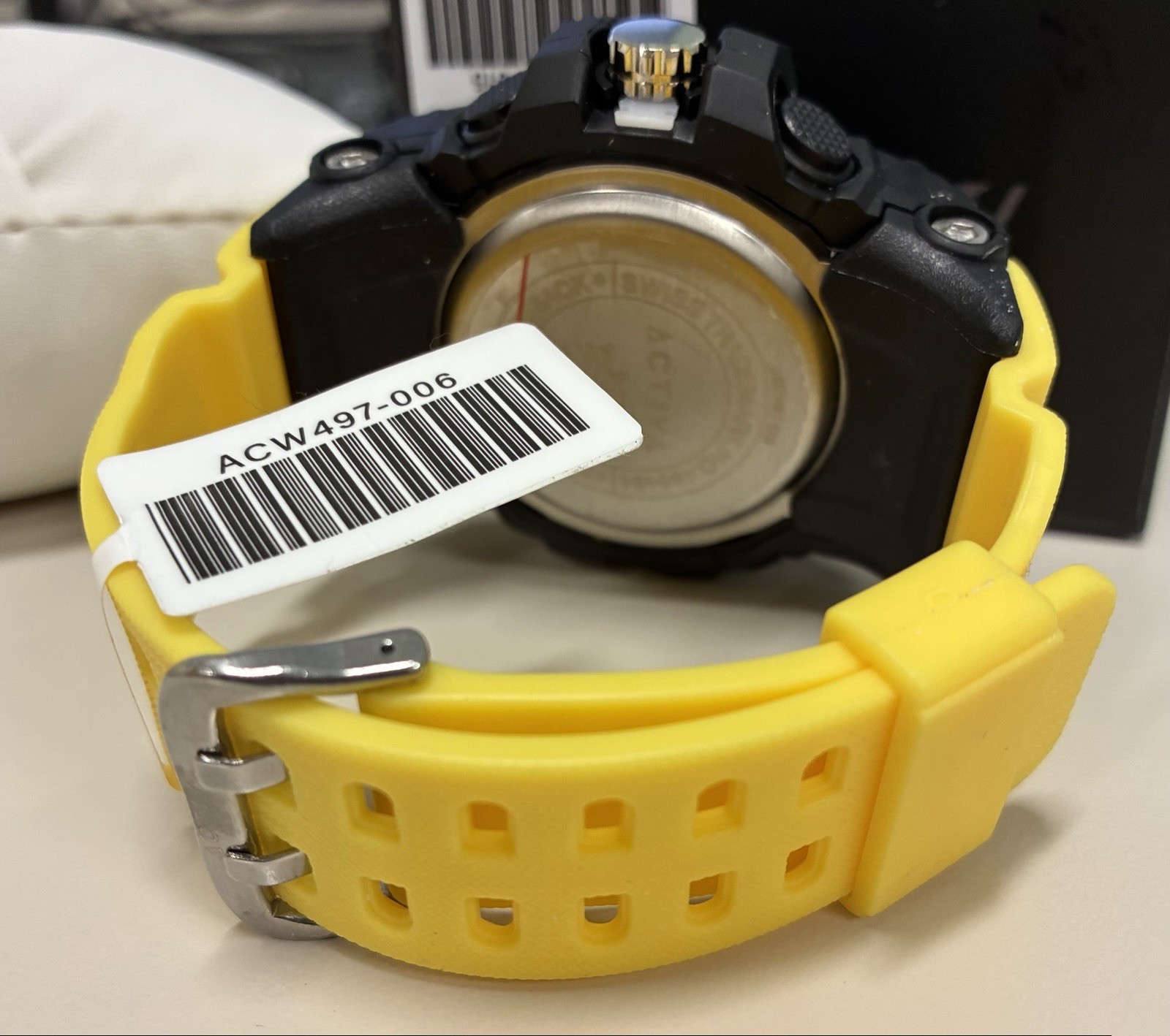 Activa Sport Quartz Analog/Digital LCD Watch Black Case Yellow Rubber Strap 50m