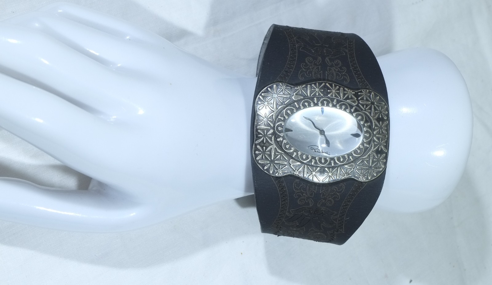 Vintage Roberto Cavalli Silver Oval Dial Wrist Watch.