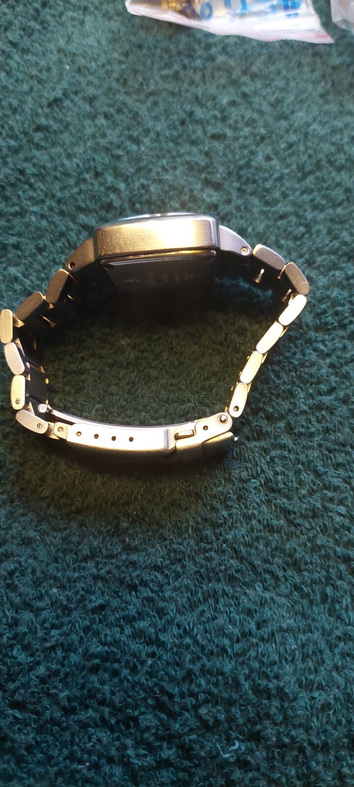 Men’s NIXON “The Player” Watch Black Face with Diamond In Excellent Condition.