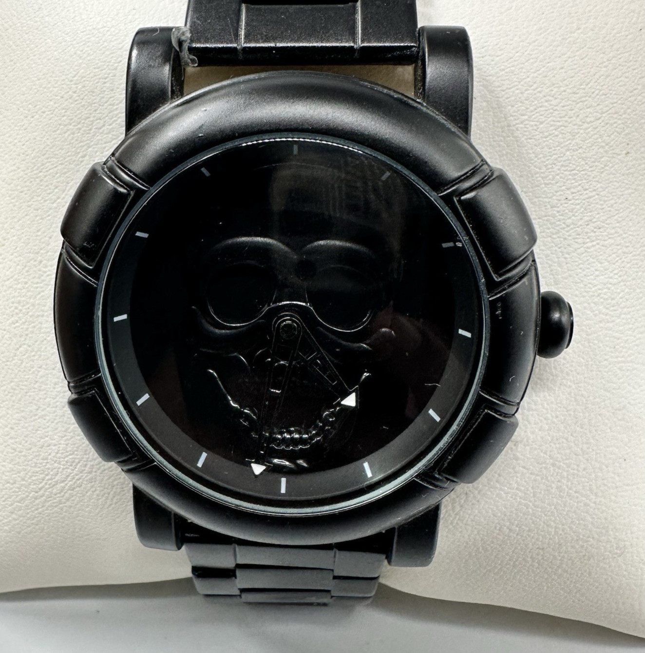 Skmei Skull Dial Watch Men All Black 46MM Round Dial New Battery 8.75 Inch