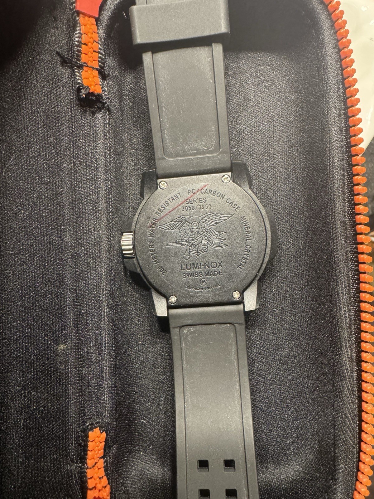 LUMINOX 3050/3950 Navy SEAL 200M Swiss