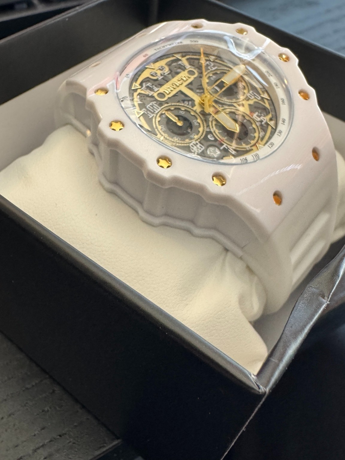 Invicta Racing Vaulthan 69649 Men’s 43.5mm White/Gold Skeleton Chronograph NEW