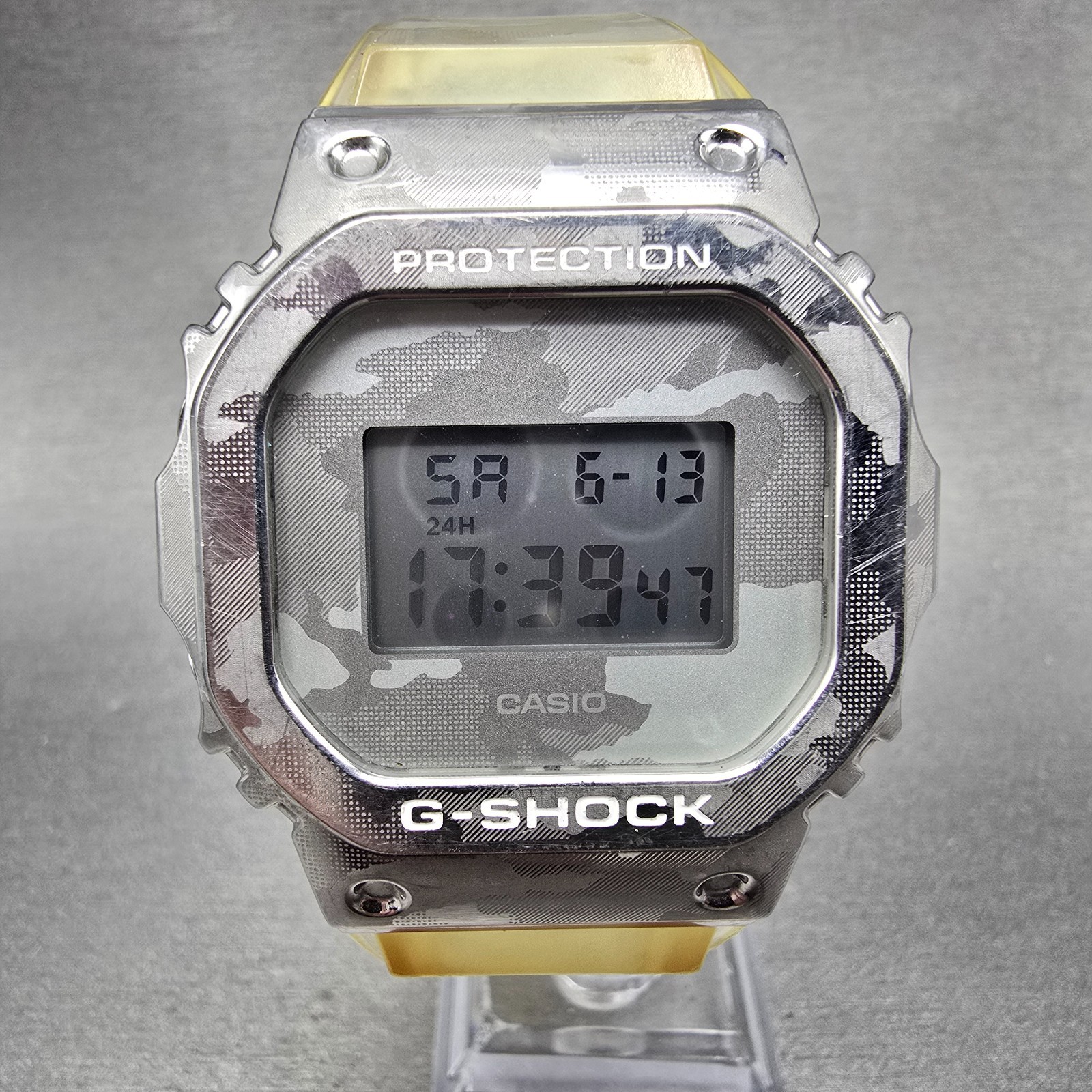Casio G-Shock GM-5600SCM Watch Men 44mm Steel Camo Alarm Chronograph New Battery