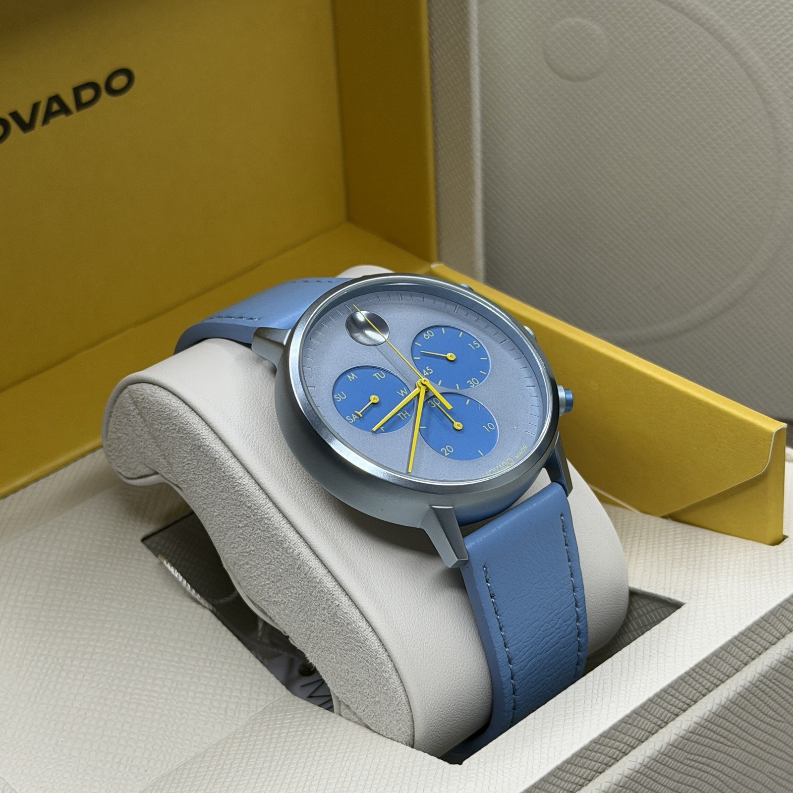 NEW✅SWISS✅ Movado FACE Blue Dial Blue Leather Chrono Aluminum Men Watch 3640149