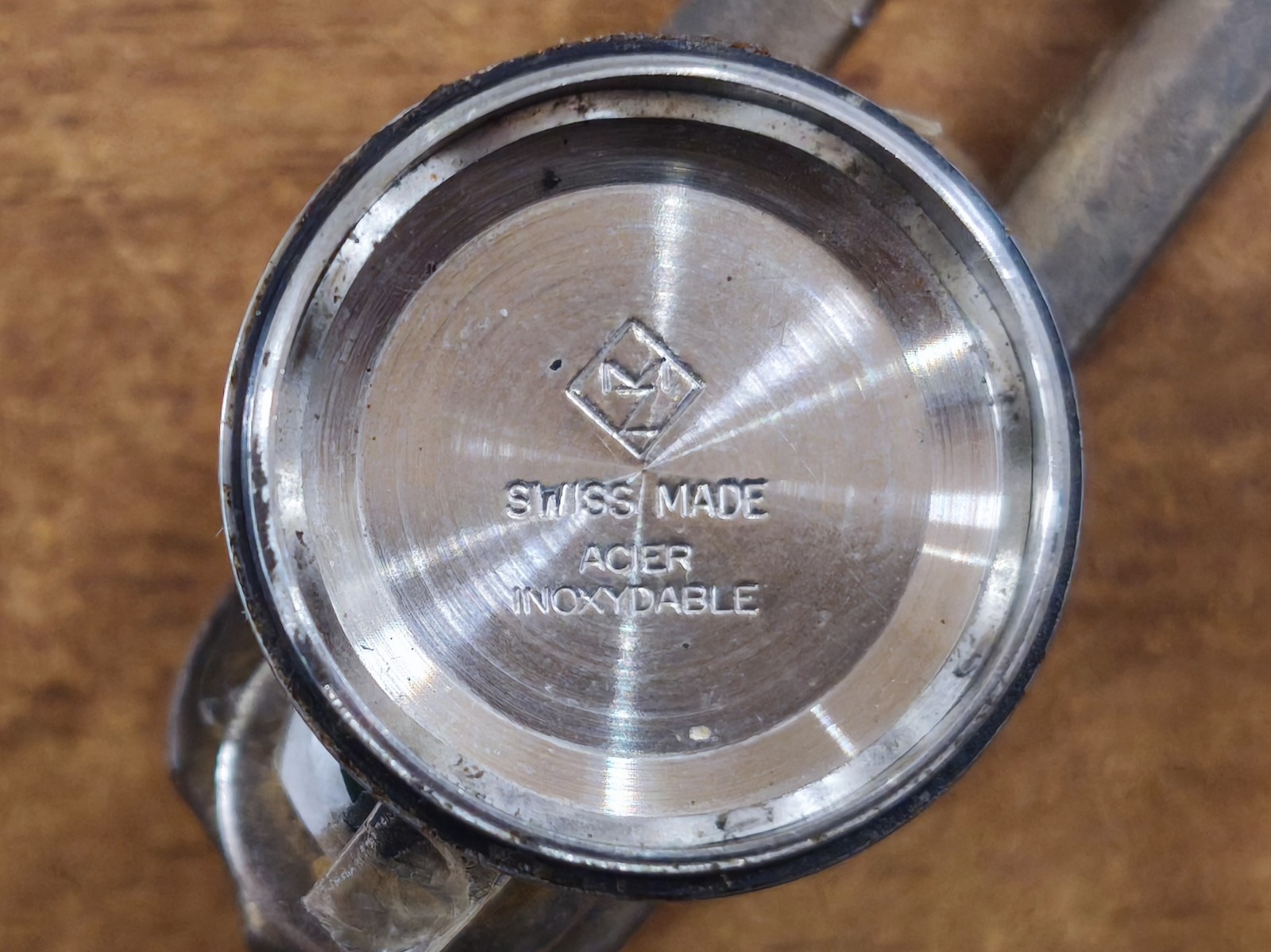 ZENITH DEFY AUTOMATIC EARLY 1970s screw crown