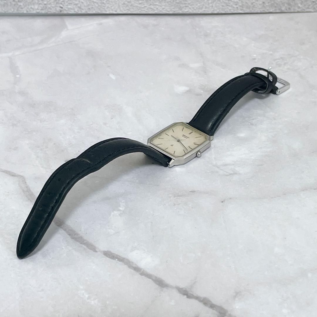 Rare, working condition SEIKO Chariot Rectangular Square Watch