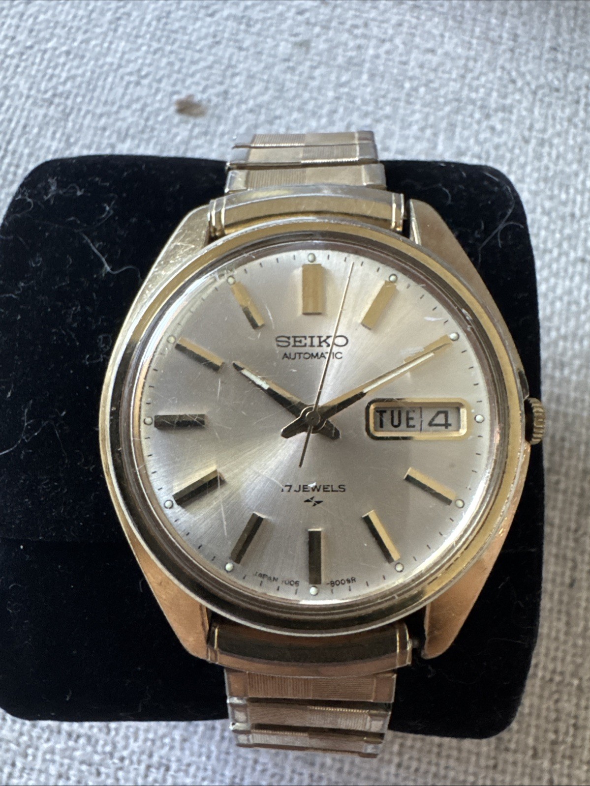 Vintage Seiko 7006-8007 Automatic 17 Jewels Silver Dial Day/Date Men’s Watch JDM