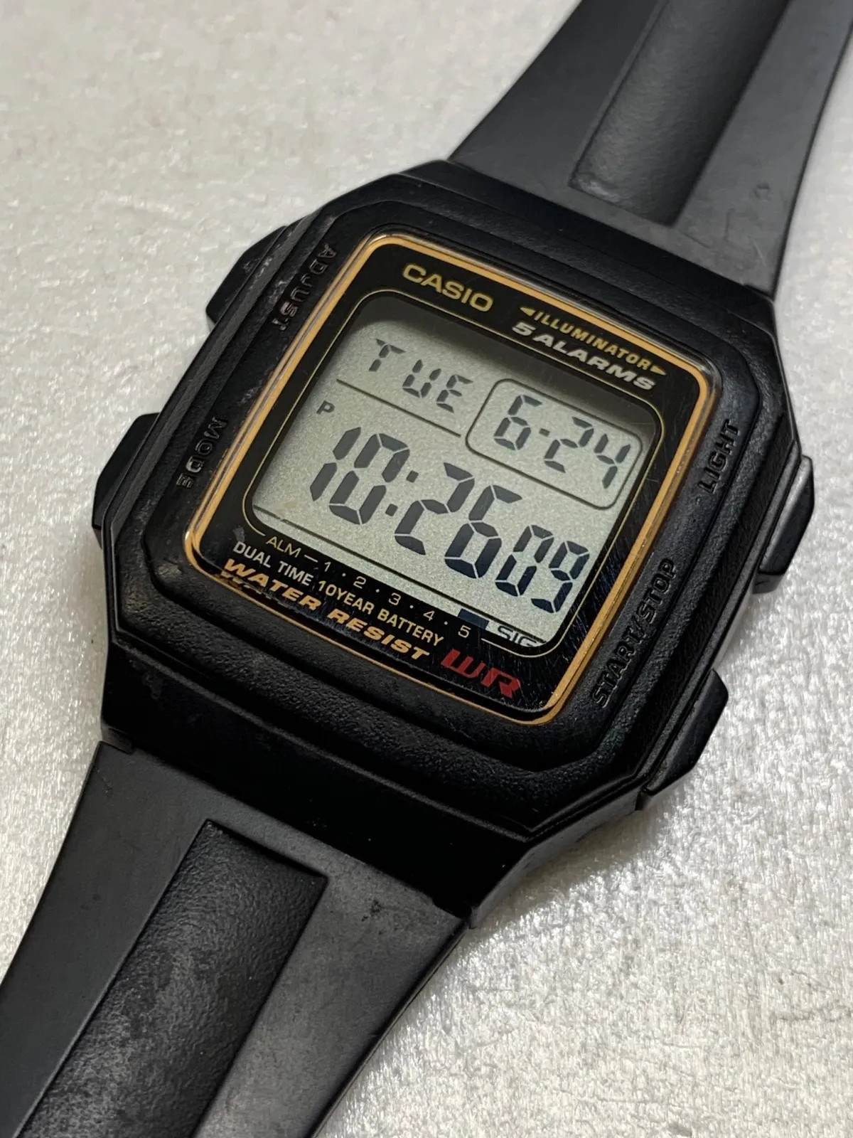A4718 Used Casio F-201WA