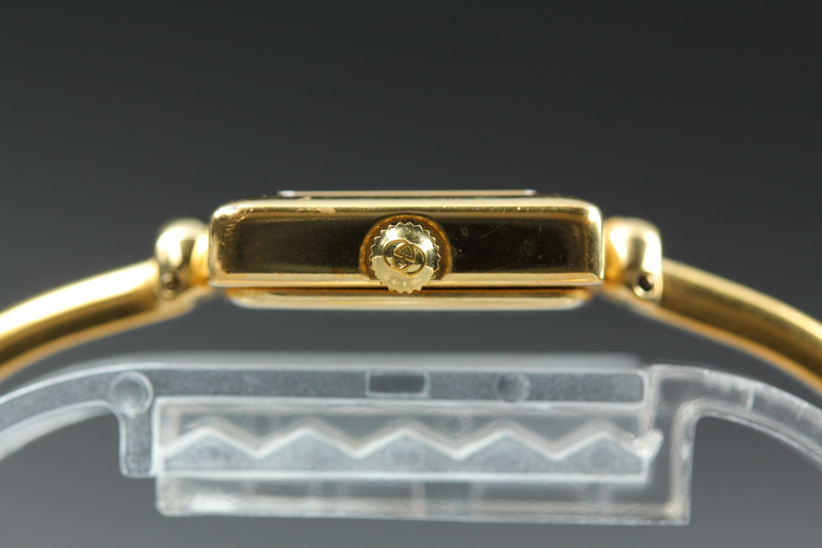 [Exc+5] GUCCI 1900L 20mm White Dial Bangle Quartz Women’s Watch from JAPAN