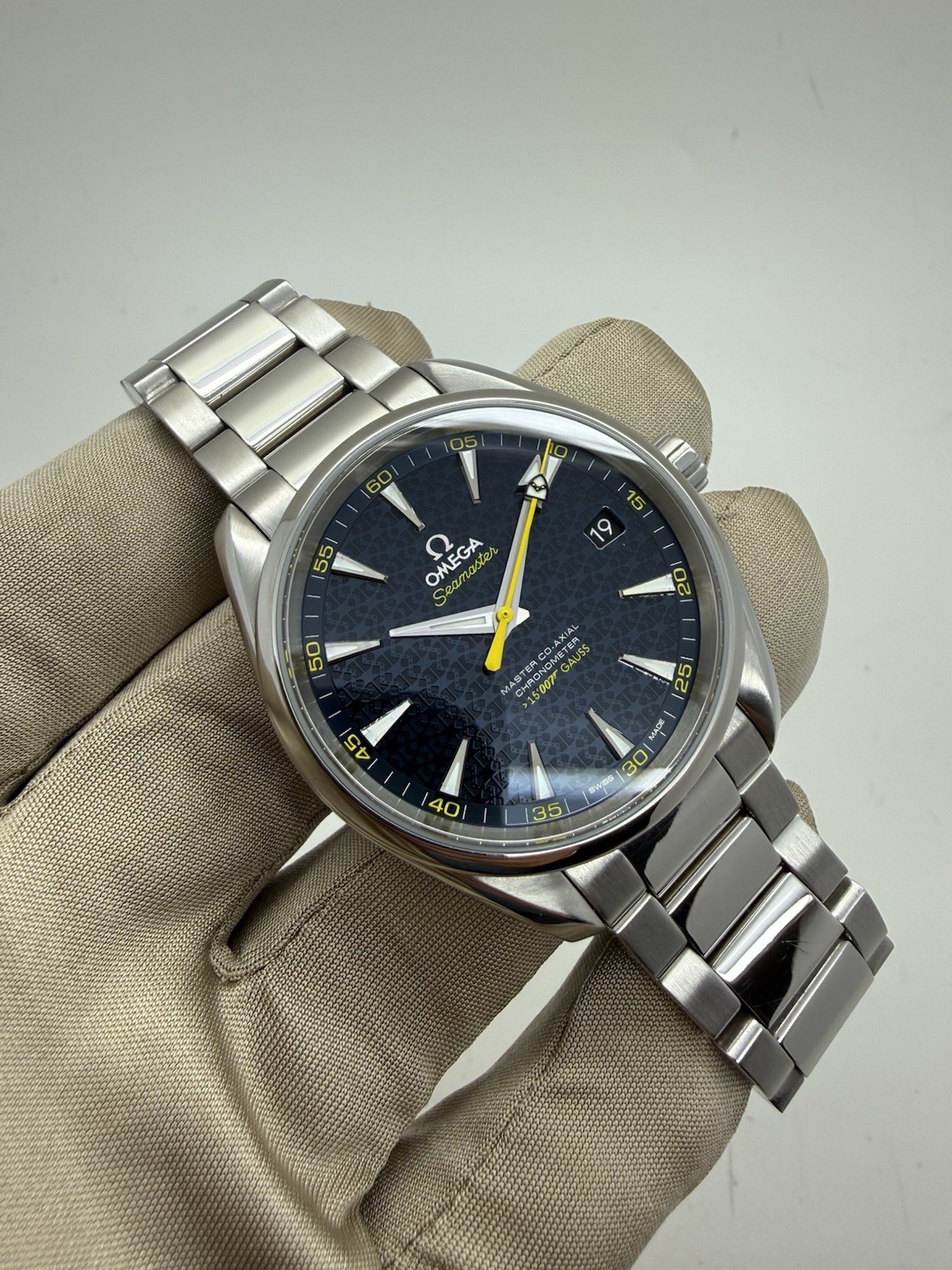 Omega Seamaster Aqua Terra James Bond 15007 Yellow Blue Dial 231.10.42.21.03.004
