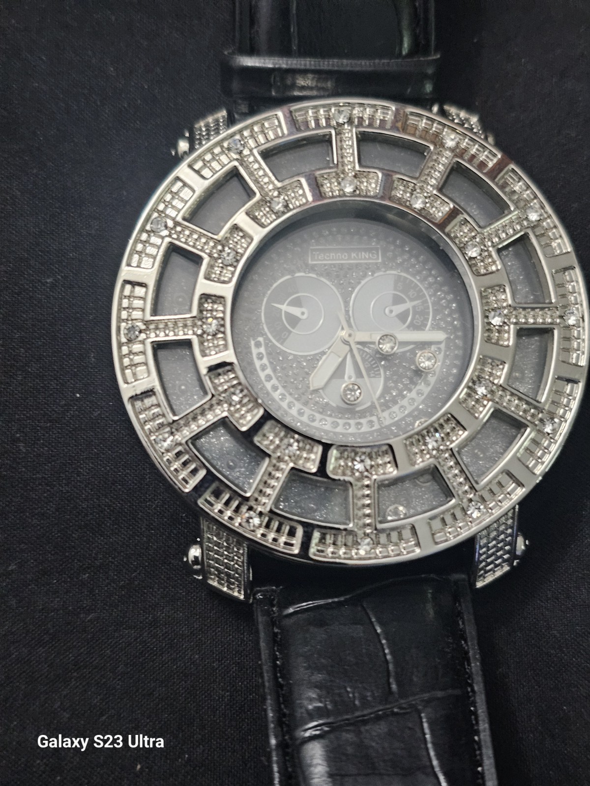 54.3mm Men’s Luxury LARGE THICK Analog watch Silver Bezel leatherette band