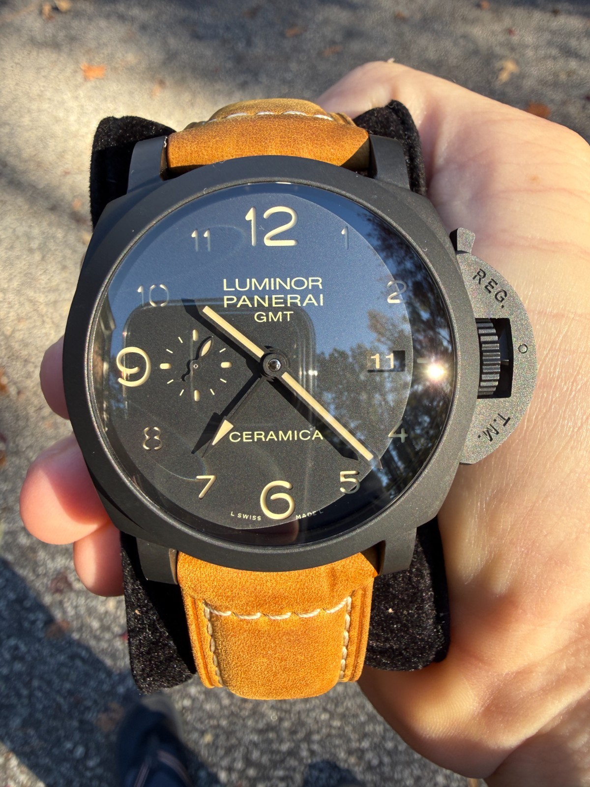 Panerai Luminor Ceramica GMT Men’s Black Watch – PAM00441 0441,441