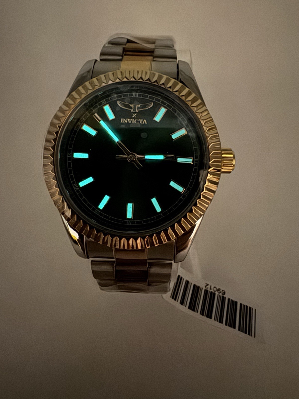 Invicta specialty Men’s Quartz 40 mm Green Dial Two-Tone Watch 69012
