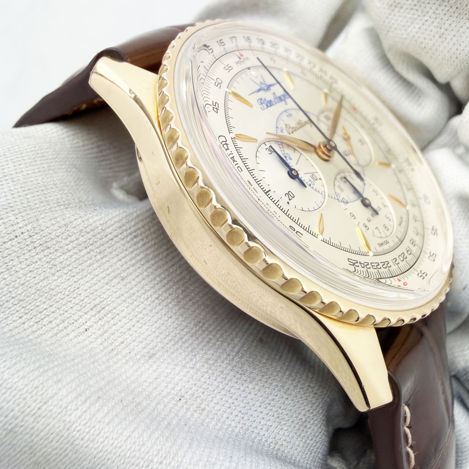 Breitling Montbrillant Navitimer Blue Angels H30030.1 38MM Silver Dial 18K Rose