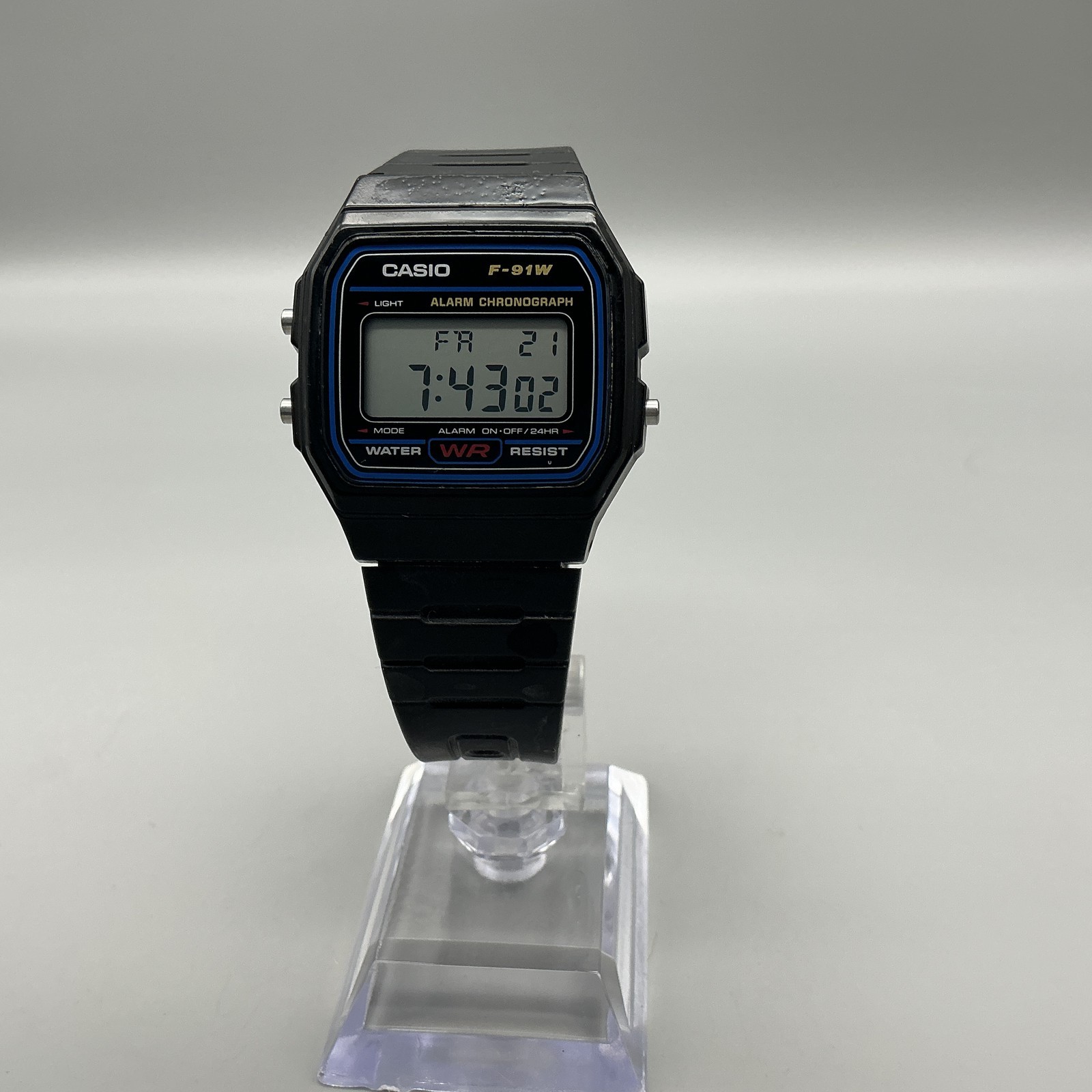 Casio Mens Watch 35mm Black Illuminator Alarm Chrono 593 F-91W New Battery