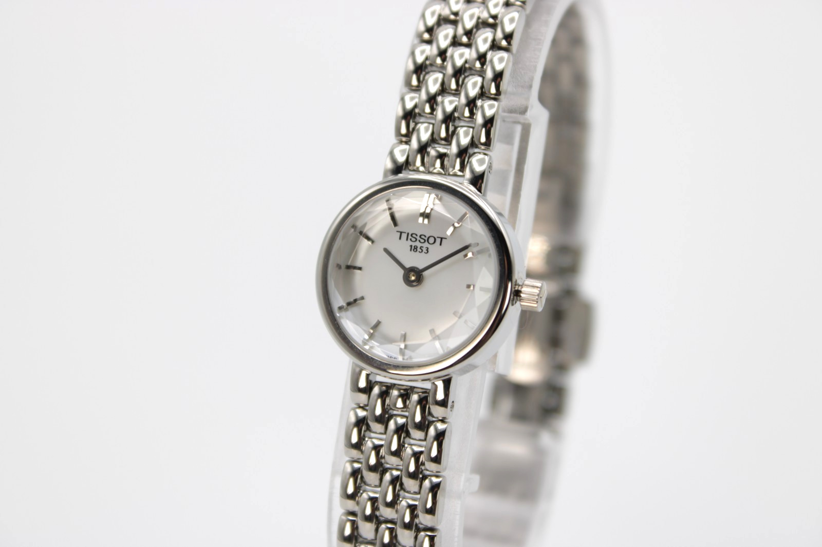 MOVADO Museum Black Dial Classic Analog Quartz Unisex 38MM Watch 2100005