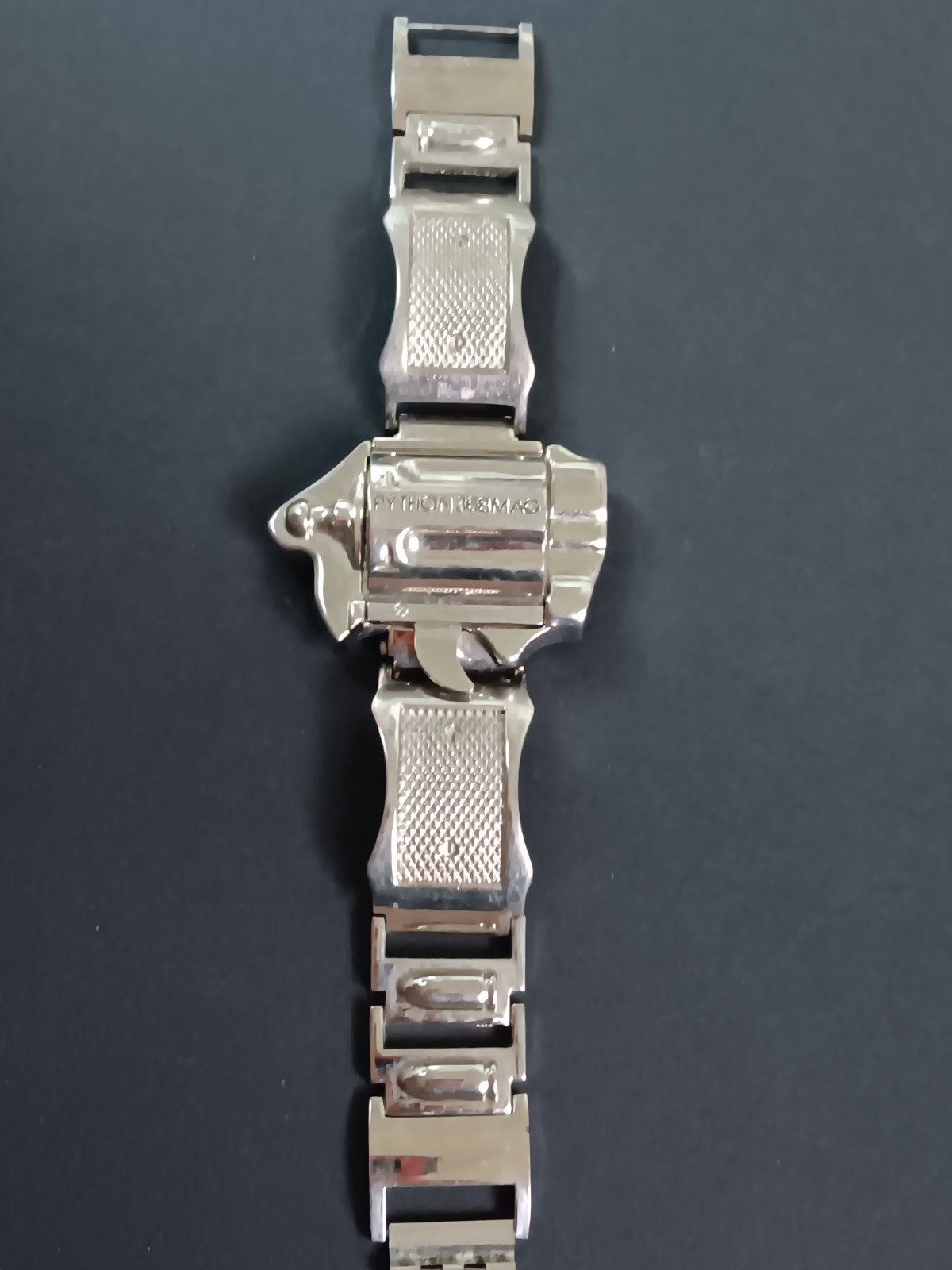 PYTHON 368 MAG REVOLVER GUN WRIST WATCH QUARTZ 7 1/2″ NOT WORKING