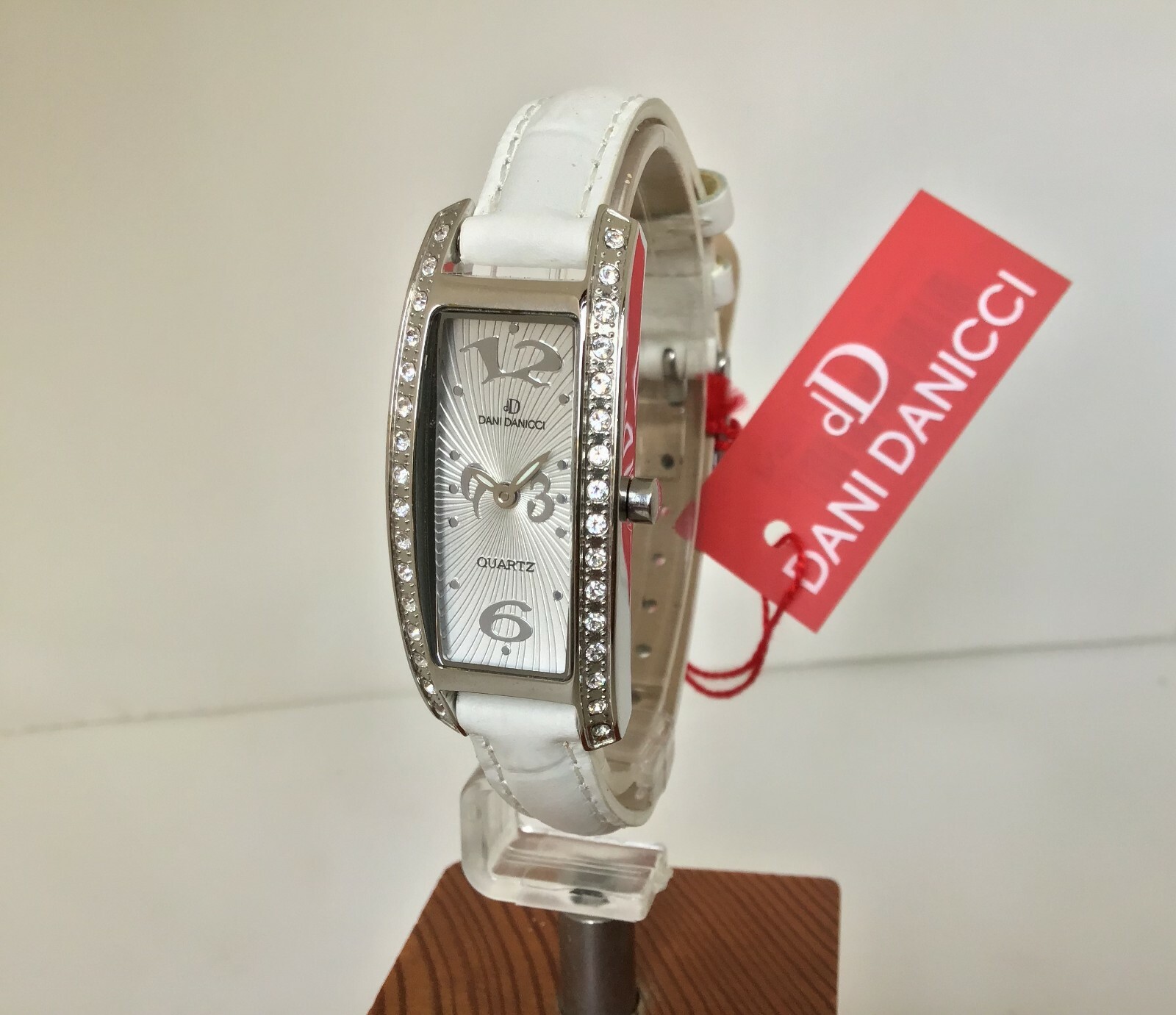 Dani Danicci Stainless Steel Leather Strap Women’s Watch New