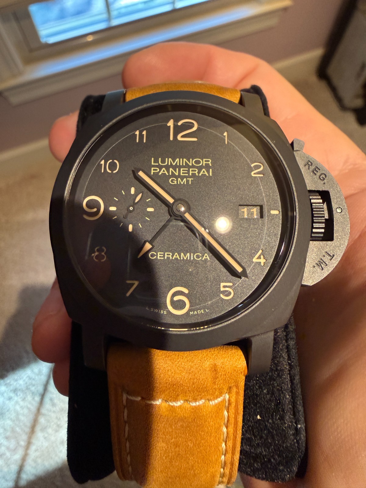 Panerai Luminor Ceramica GMT Men’s Black Watch – PAM00441 0441,441