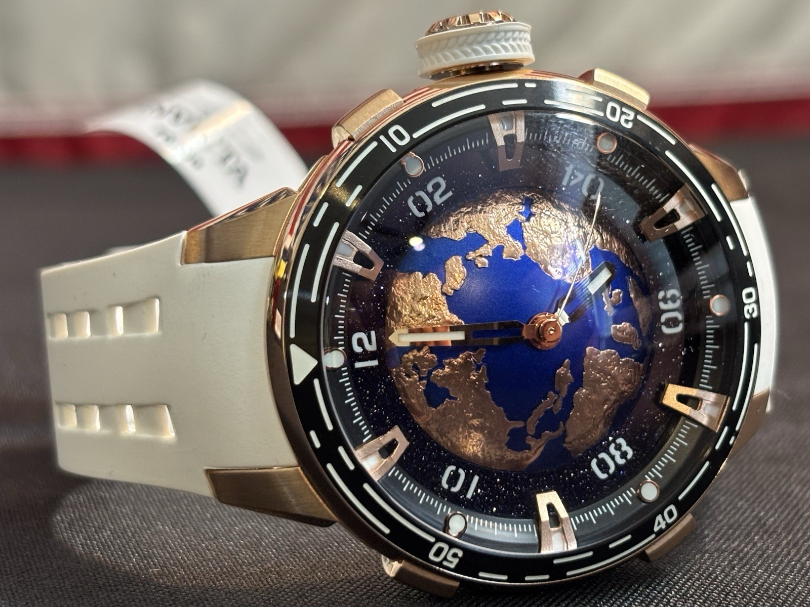 Invicta Collectors Celestial Auto Gold/White #70090 Unisex Watch