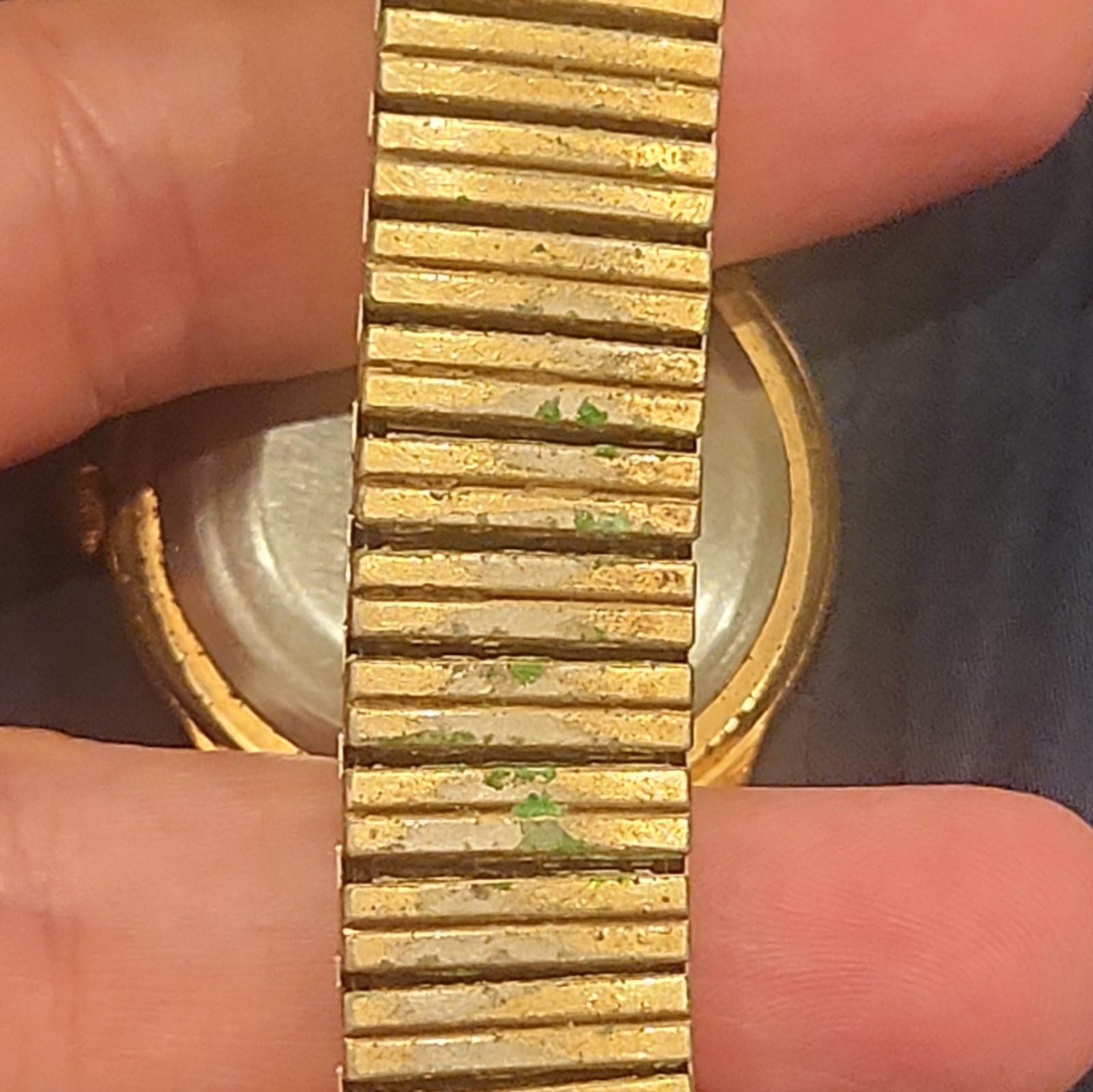 Vintage 1979 Timex Viscount Series Date Calendar Automatic Gold Tone Men’s Watch