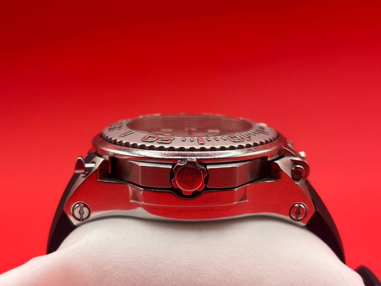 INVICTA 29749 Chronograph Transatlantic Flip Wristwatch 52mm Silicon Limited PH9