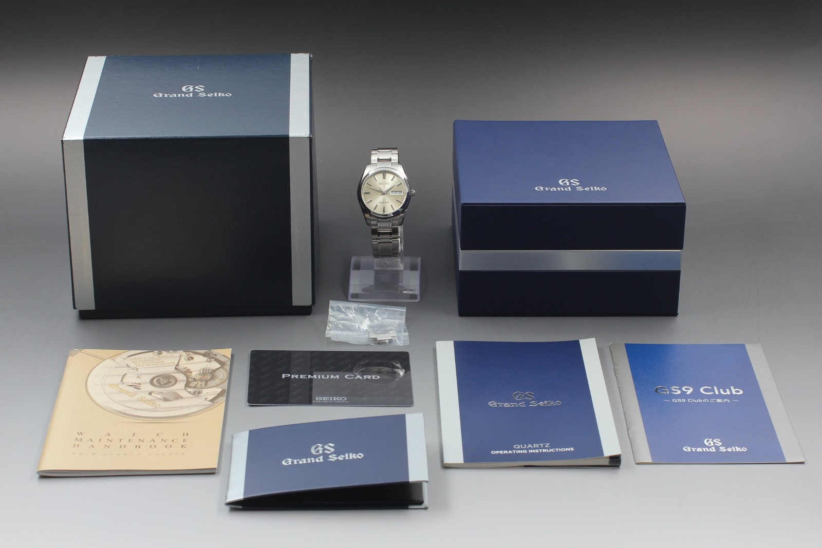 [MINT w/ BOX] GRAND SEIKO Heritage 9F83-0AH0 SBGT035 Quartz Day/Date Men’s Watch