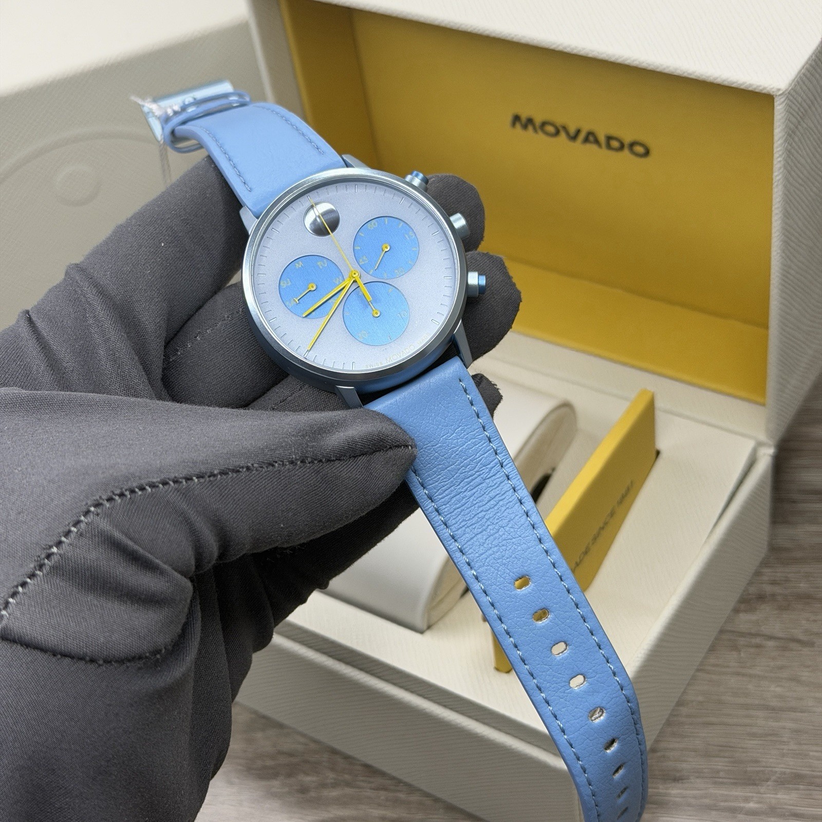NEW✅SWISS✅ Movado FACE Blue Dial Blue Leather Chrono Aluminum Men Watch 3640149