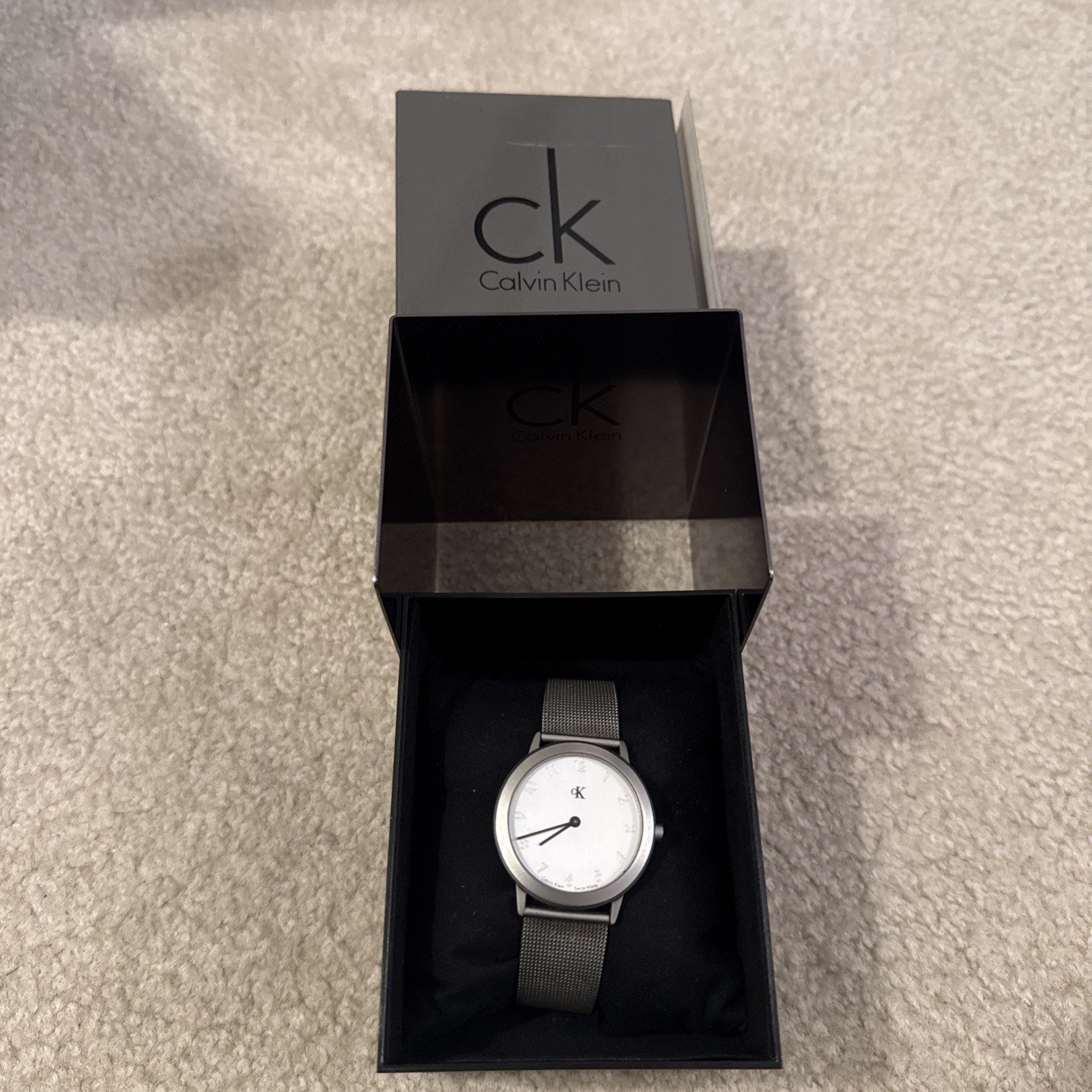 Calvin Klein Swiss Made Quartz Analog Wristwatch Steel Mesh White Dial 31mm