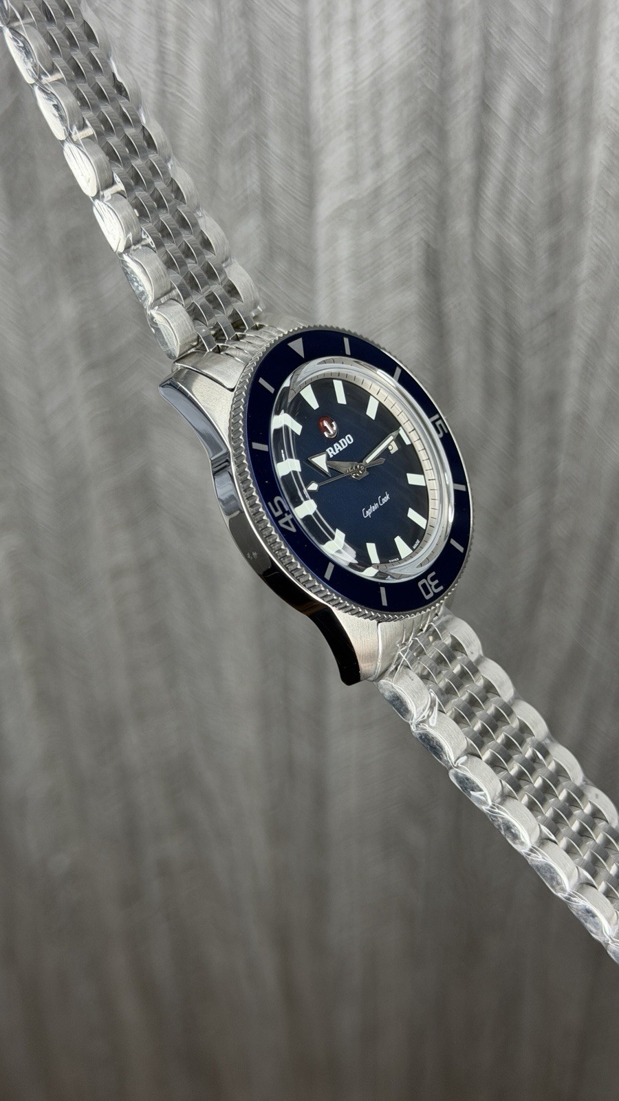 Rado Captain Cook Blue Dial Automatic Mens Watch Stainless Steel Date Swiss