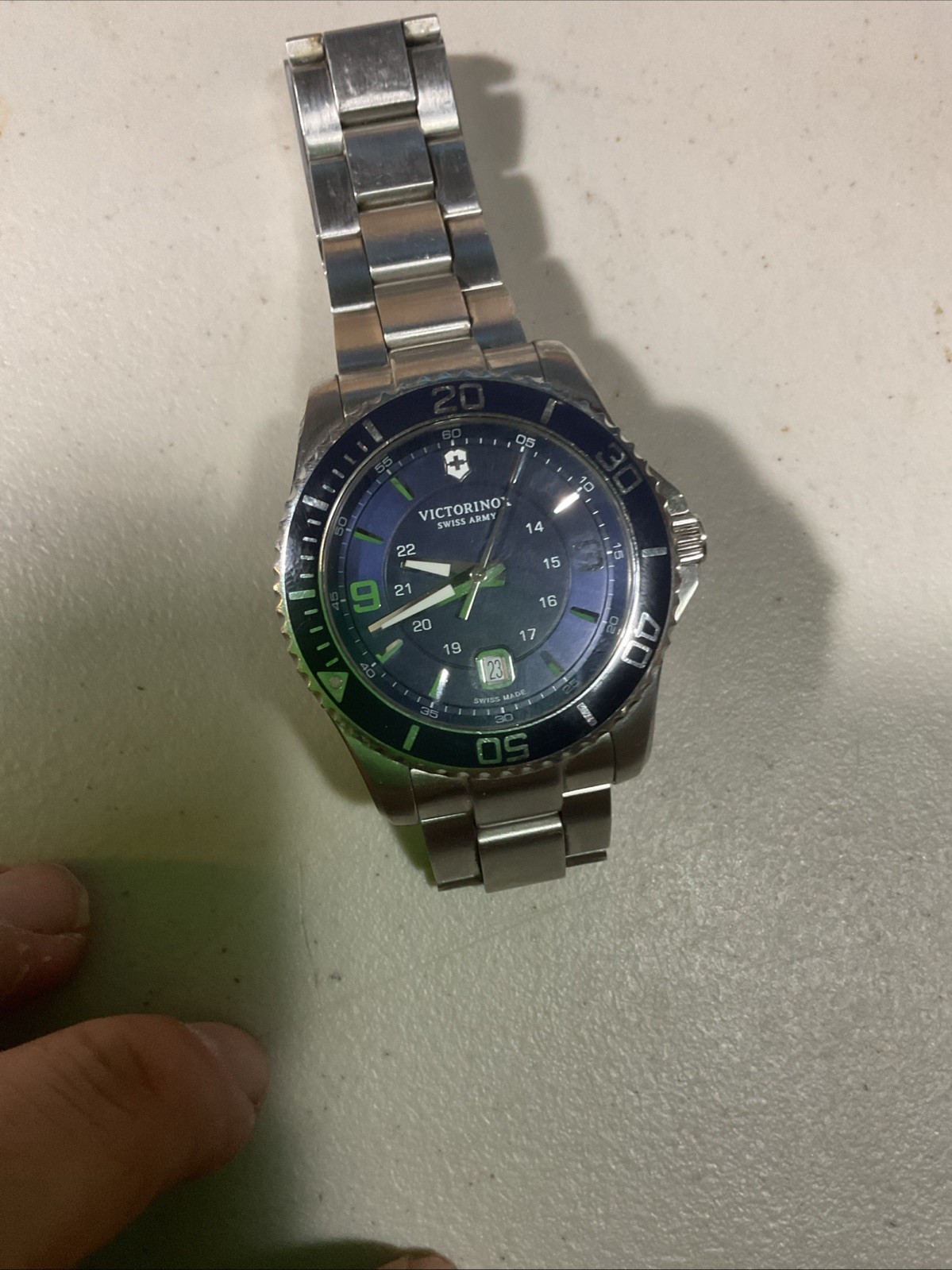 Victorinox Maverick Large 241602 Wrist Watch Men